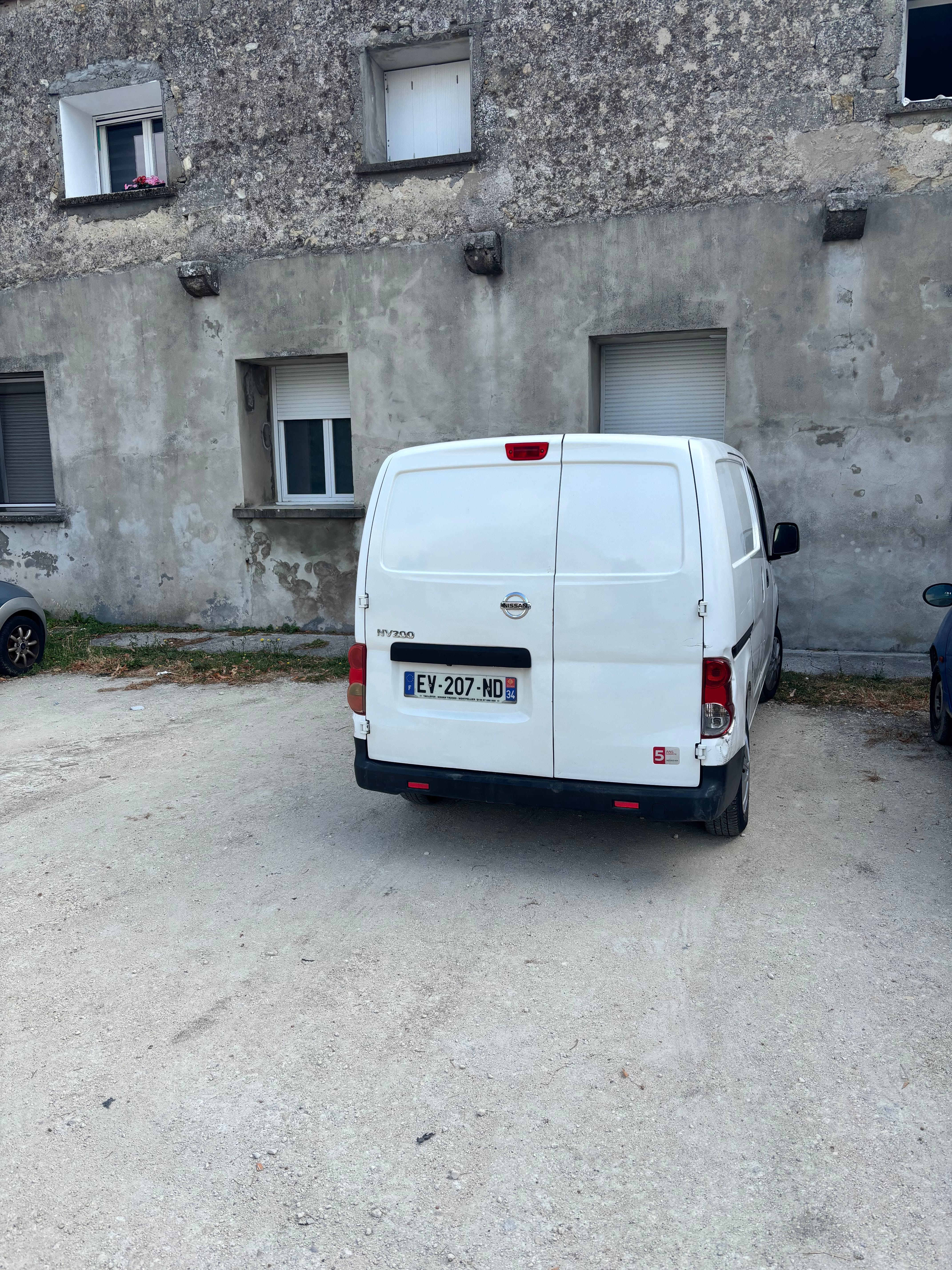 Nissan 200 avec Caméra de recul