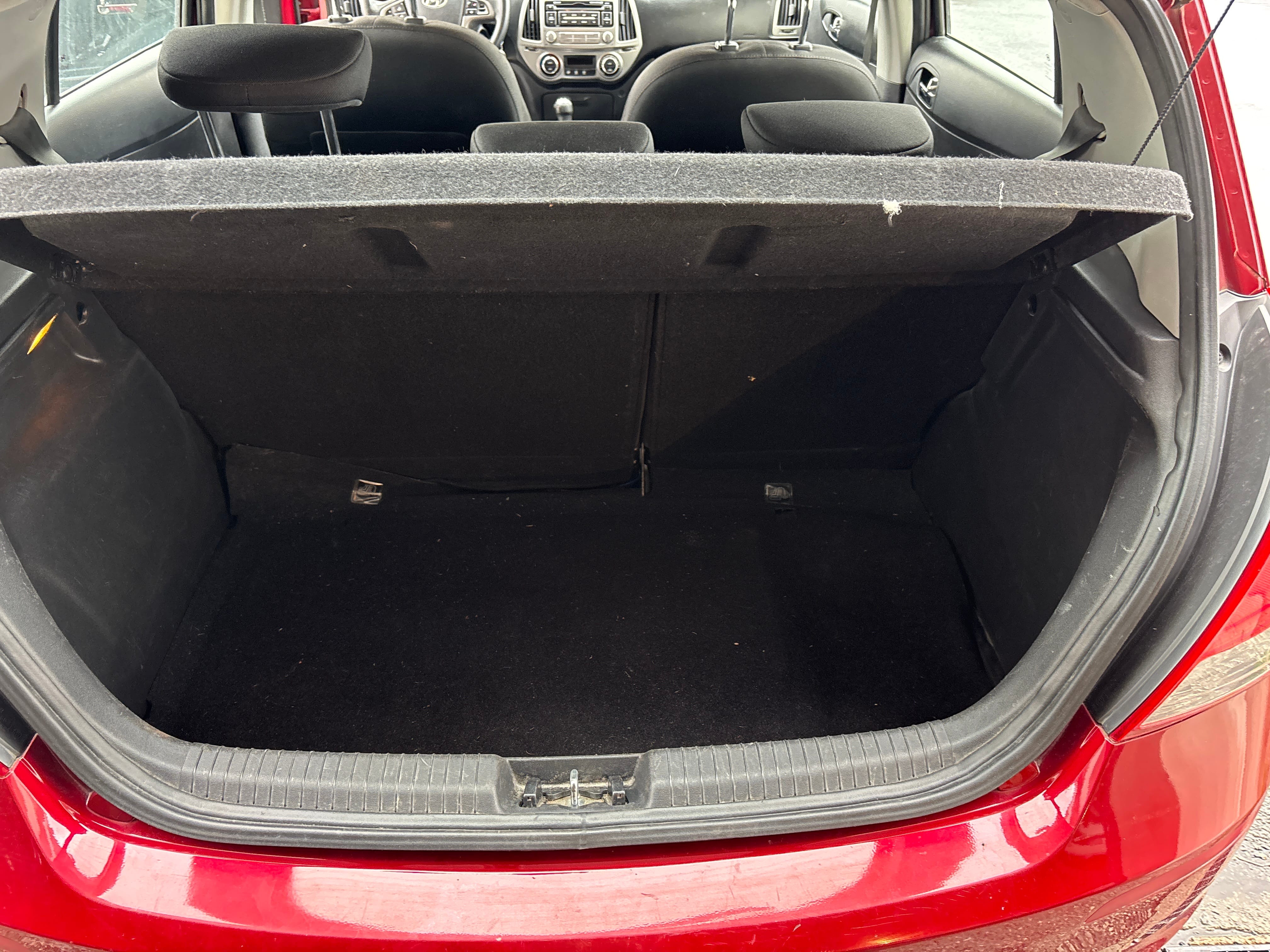 Hyundai i20 Rød 5 seter