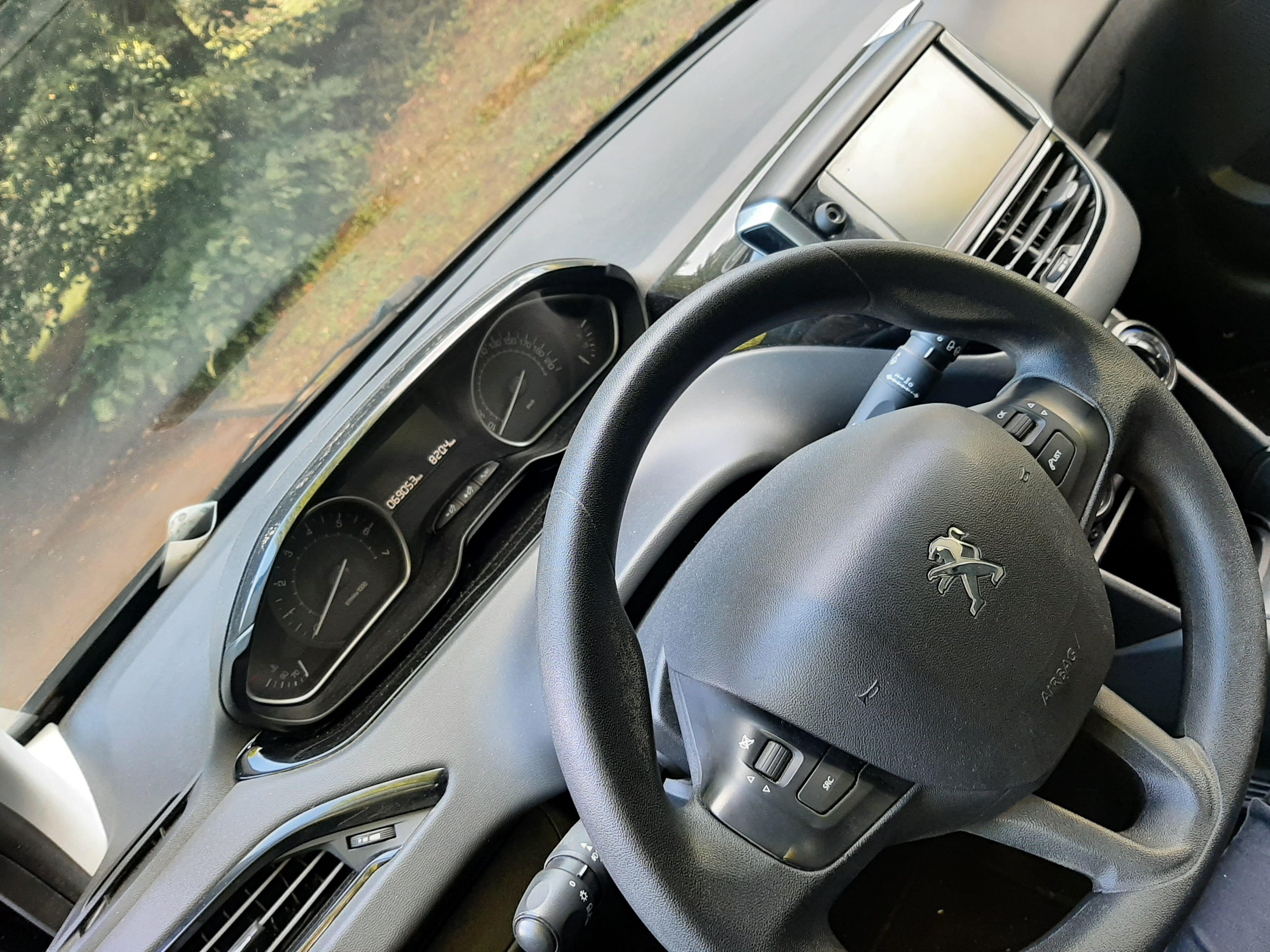 Peugeot 208 avec Régulateur de vitesse