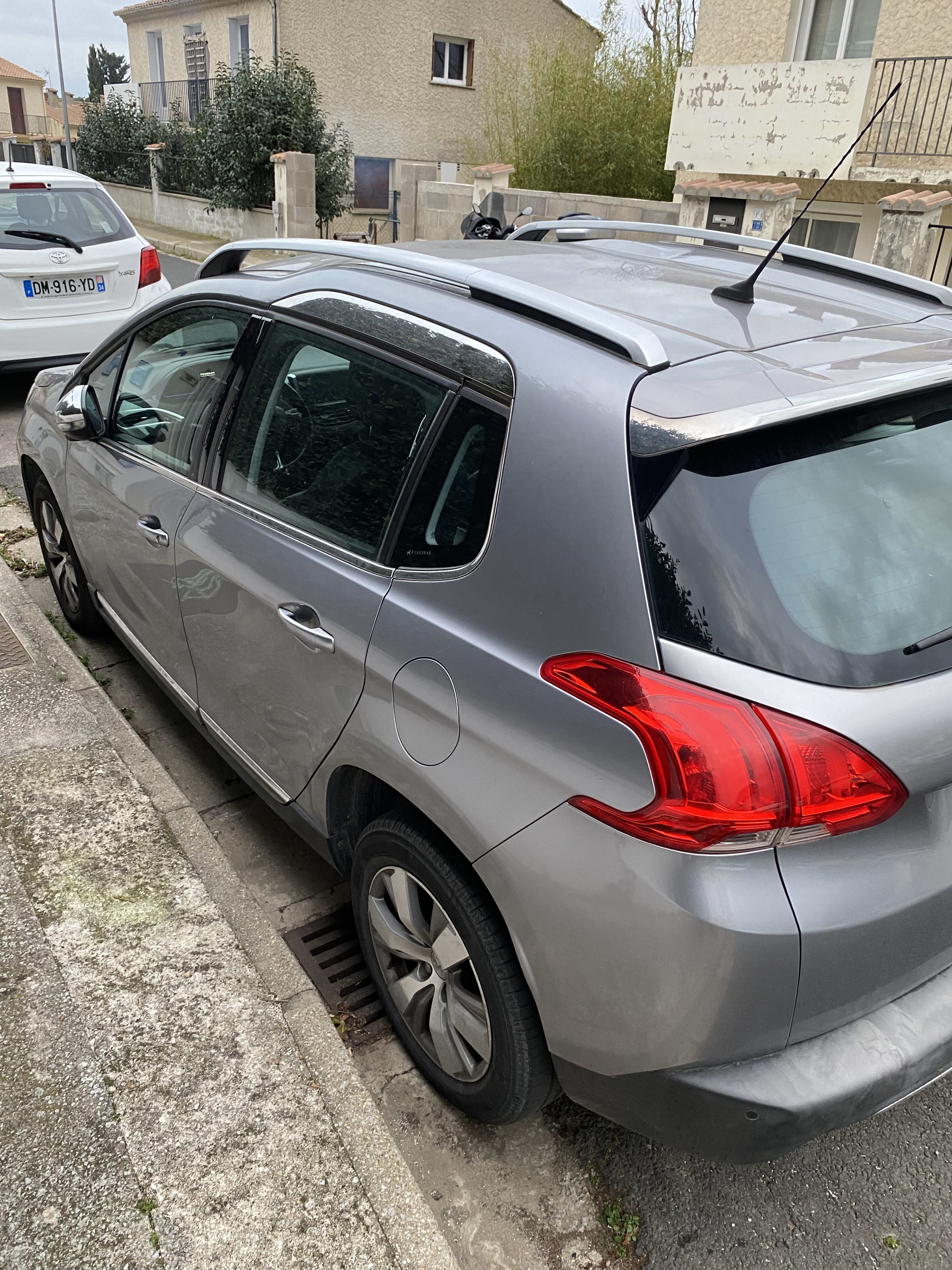 Peugeot 2008 avec Climatisation