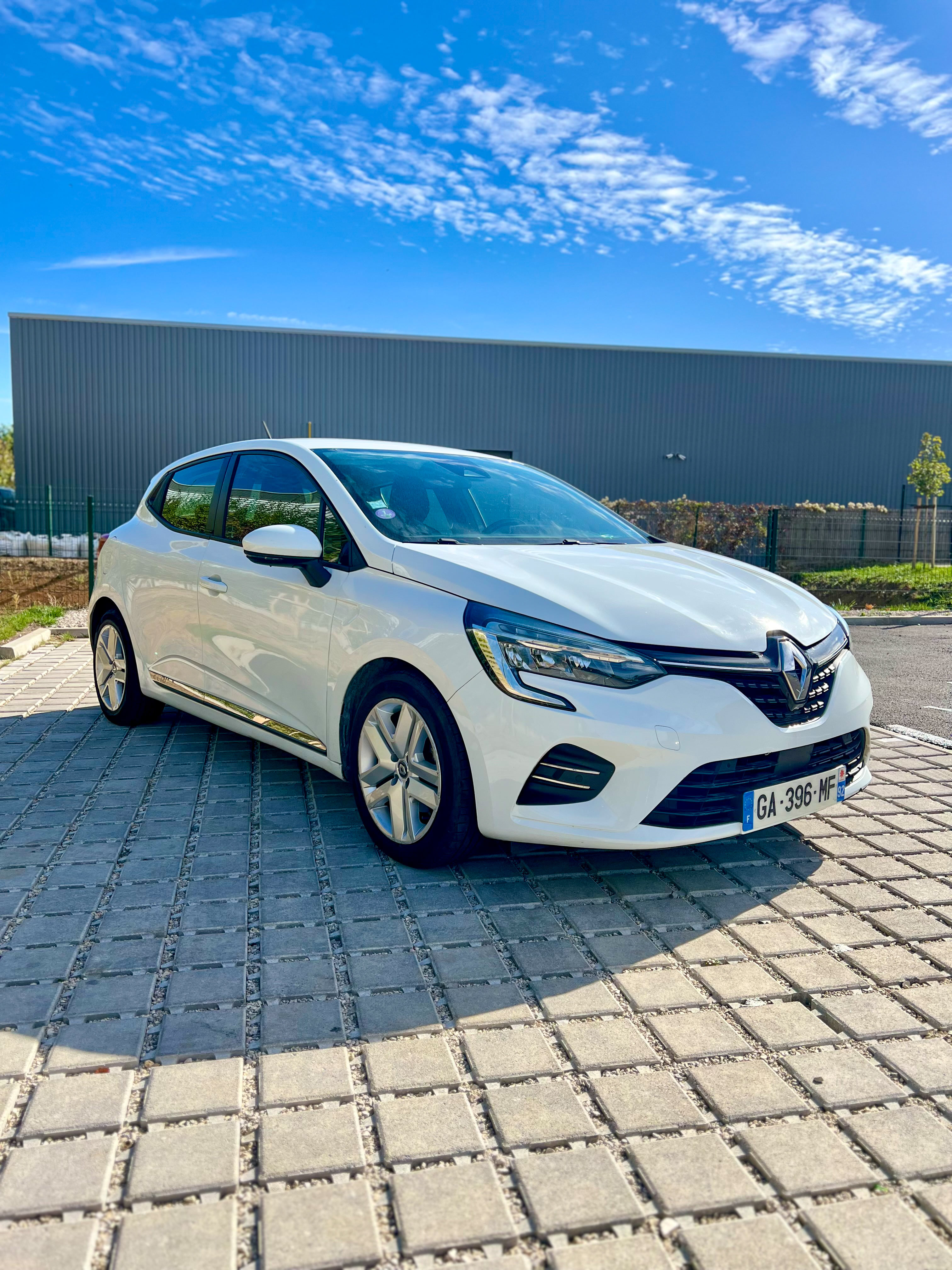 Renault Clio E-tech avec Régulateur de vitesse