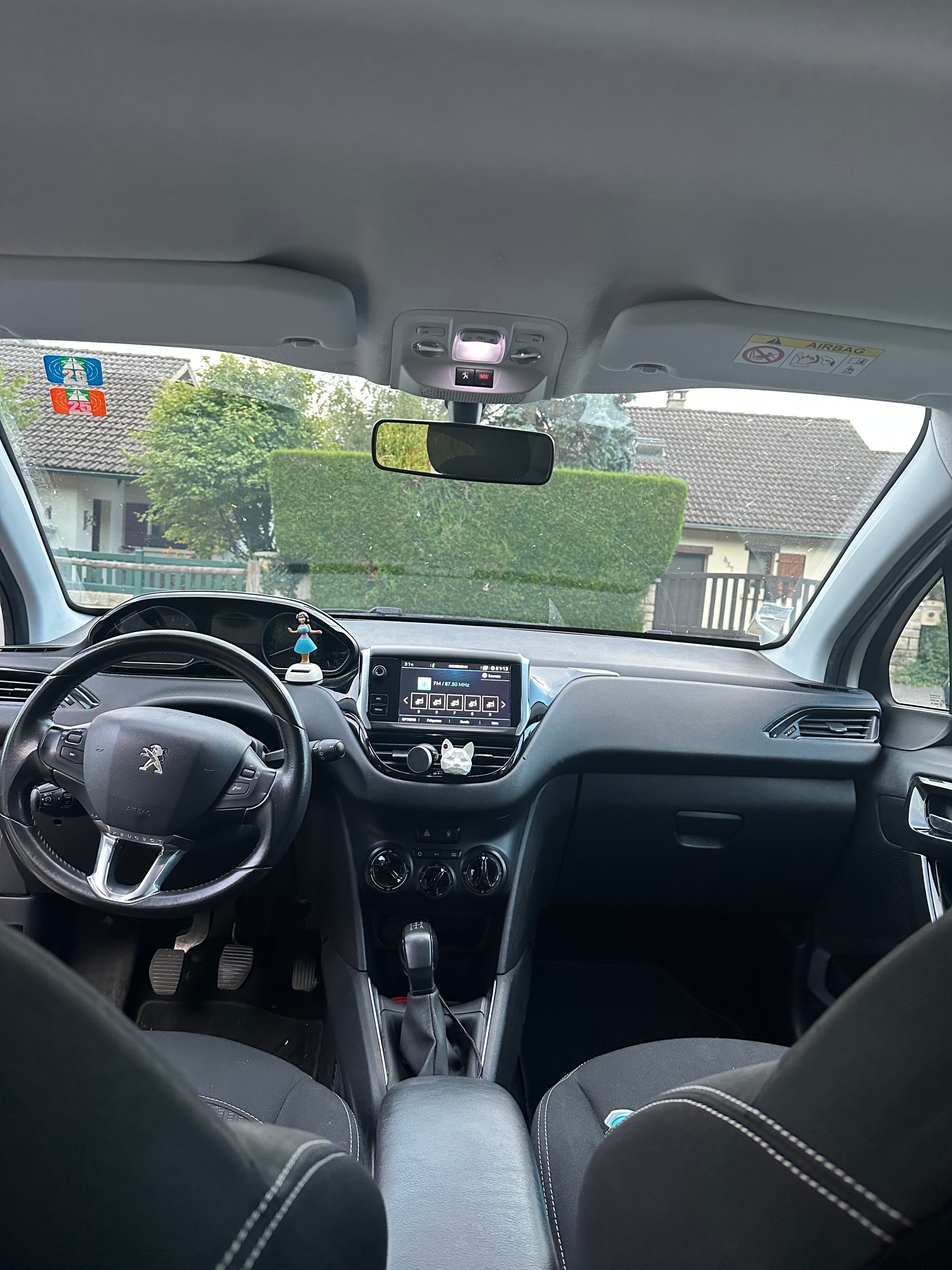 Peugeot 208 avec Caméra de recul