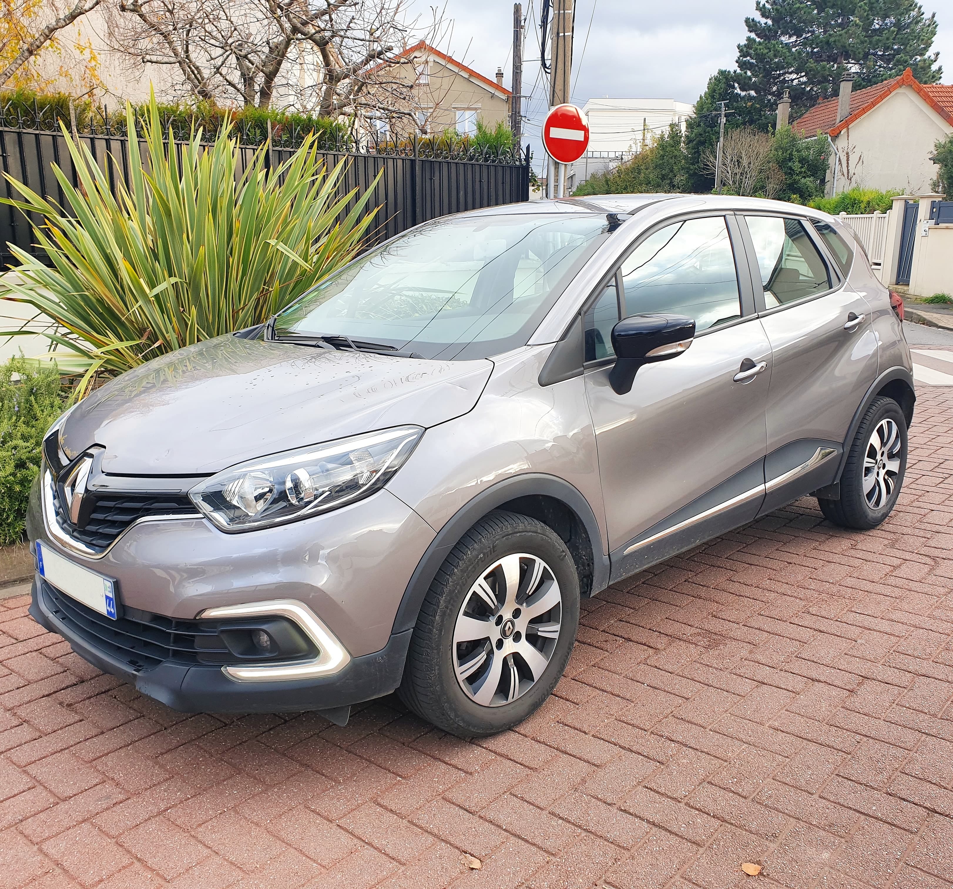 Renault Captur Athis-Mons - FG051WP, 2019, Essence 95