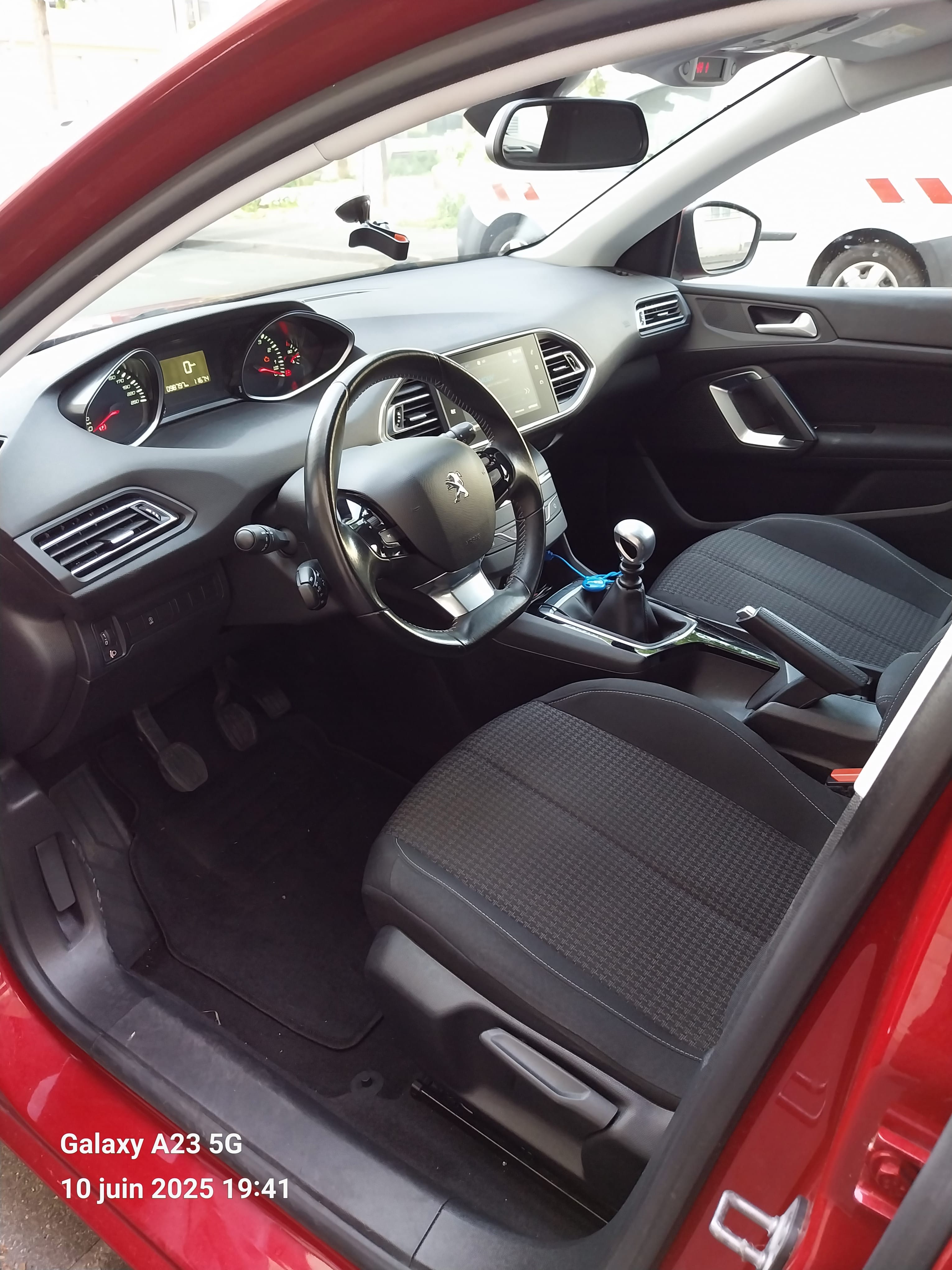 Peugeot 308 SW avec Android Auto