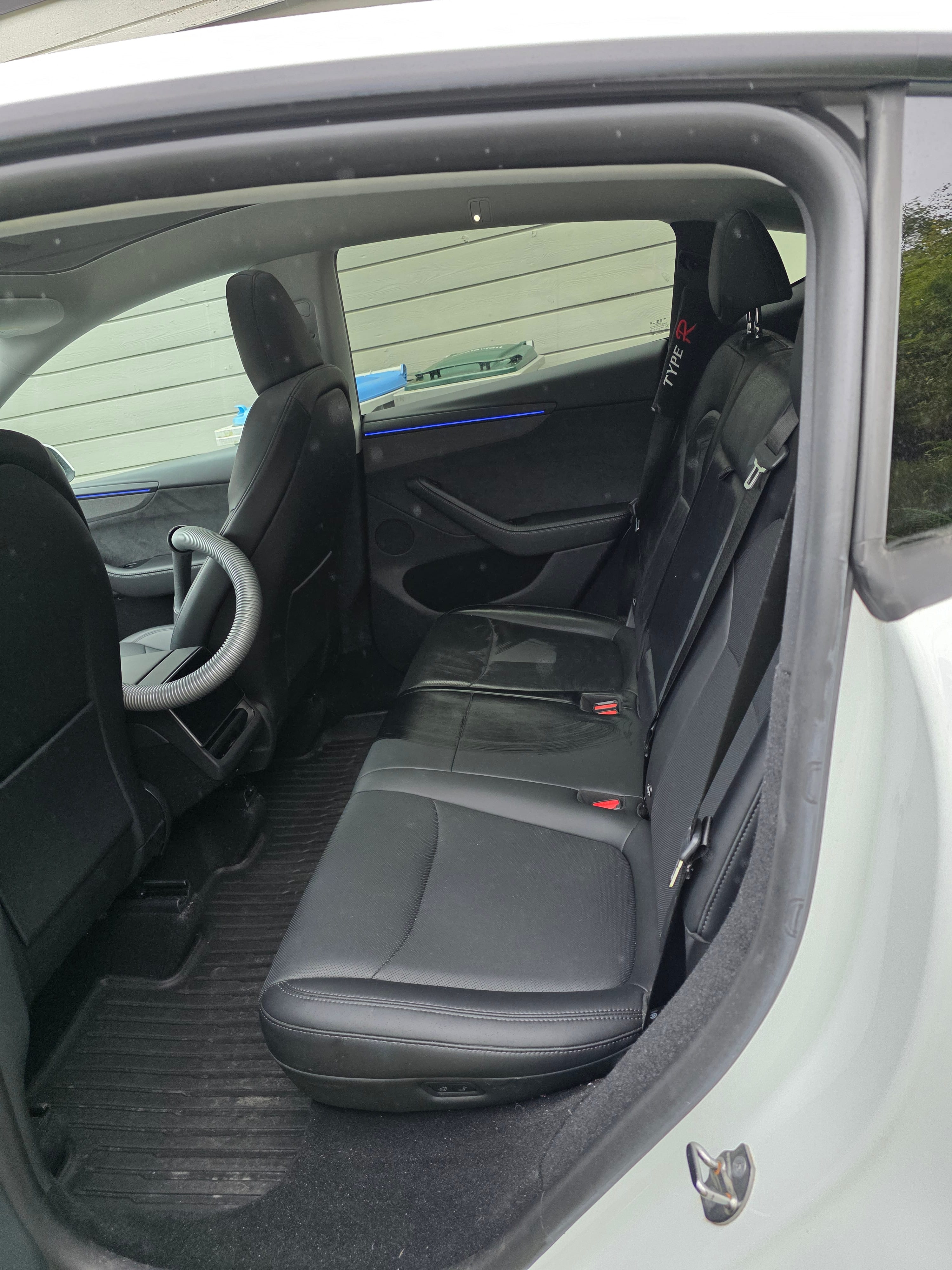 Tesla Model Y Long Range avec Quatre roues motrices