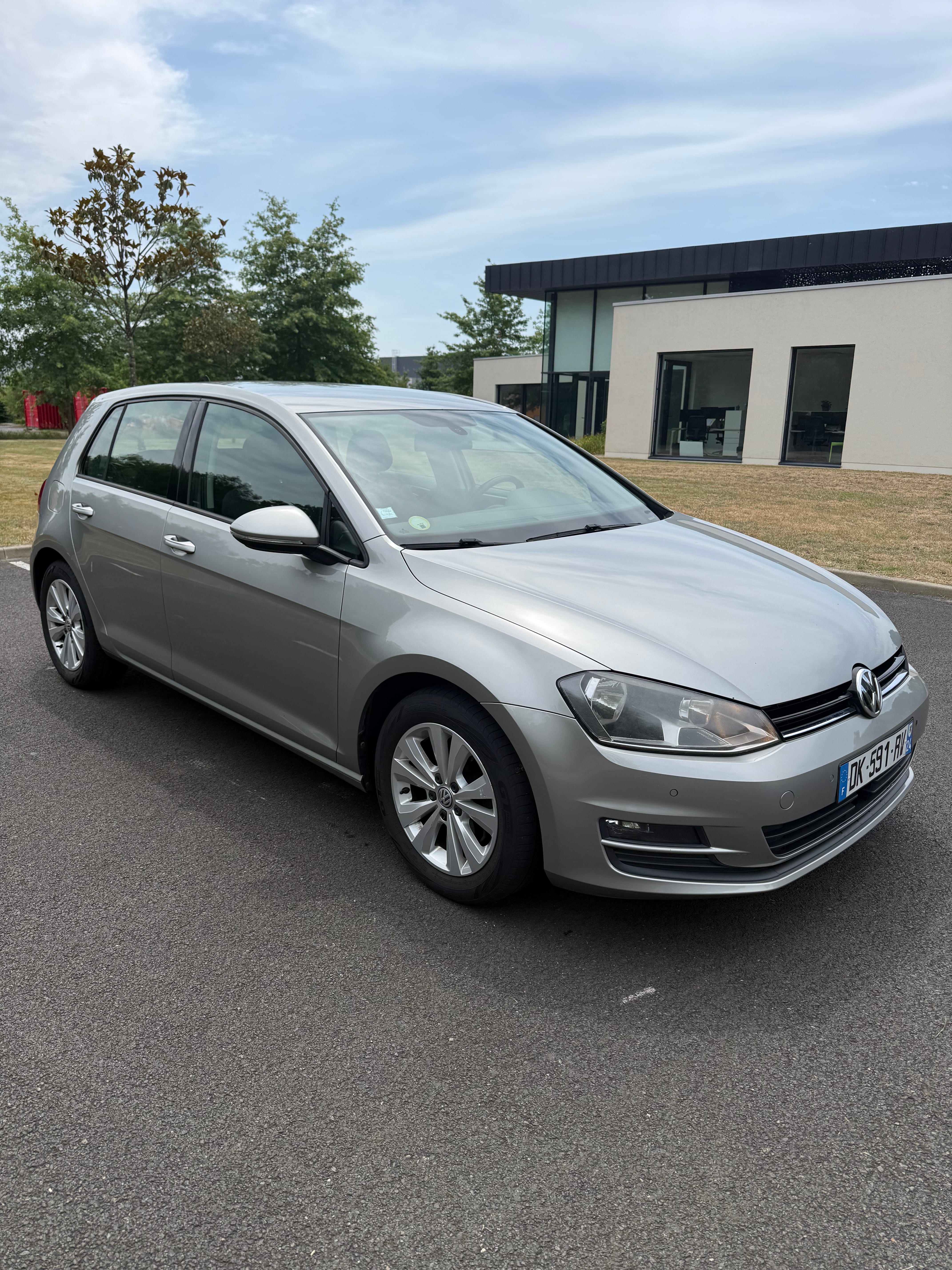 Volkswagen Golf avec Climatisation