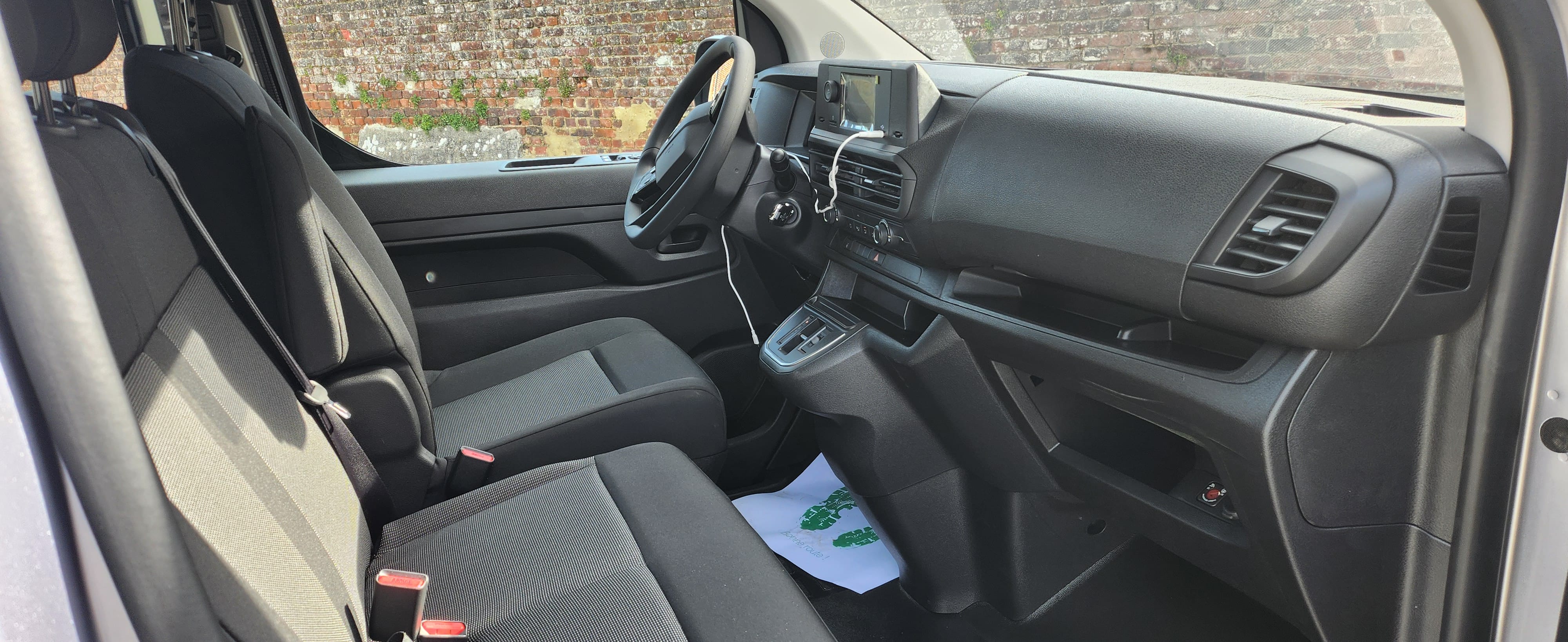 Opel Vivaro Combi avec Audio Bluetooth