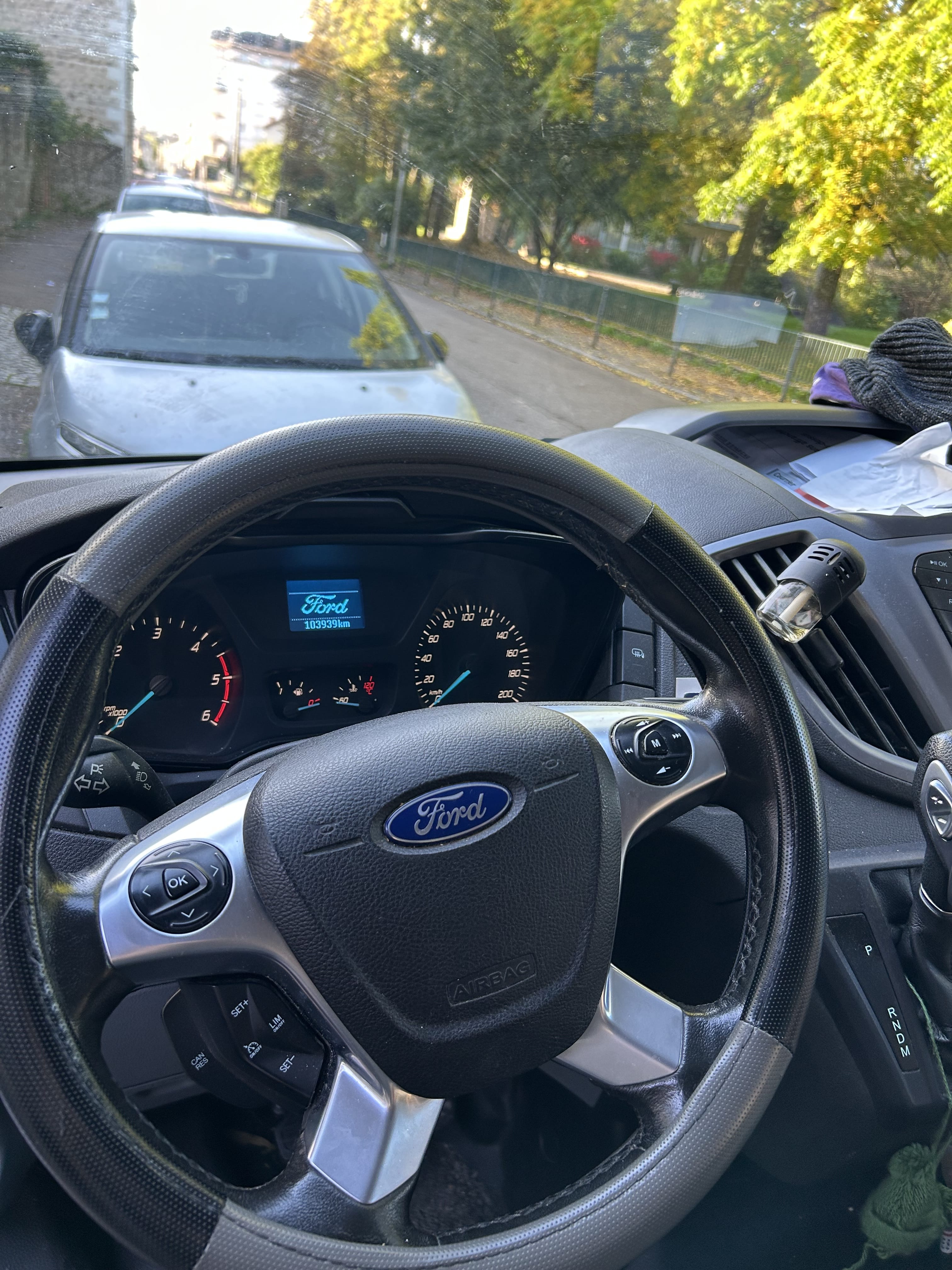 Ford Transit 250 avec GPS