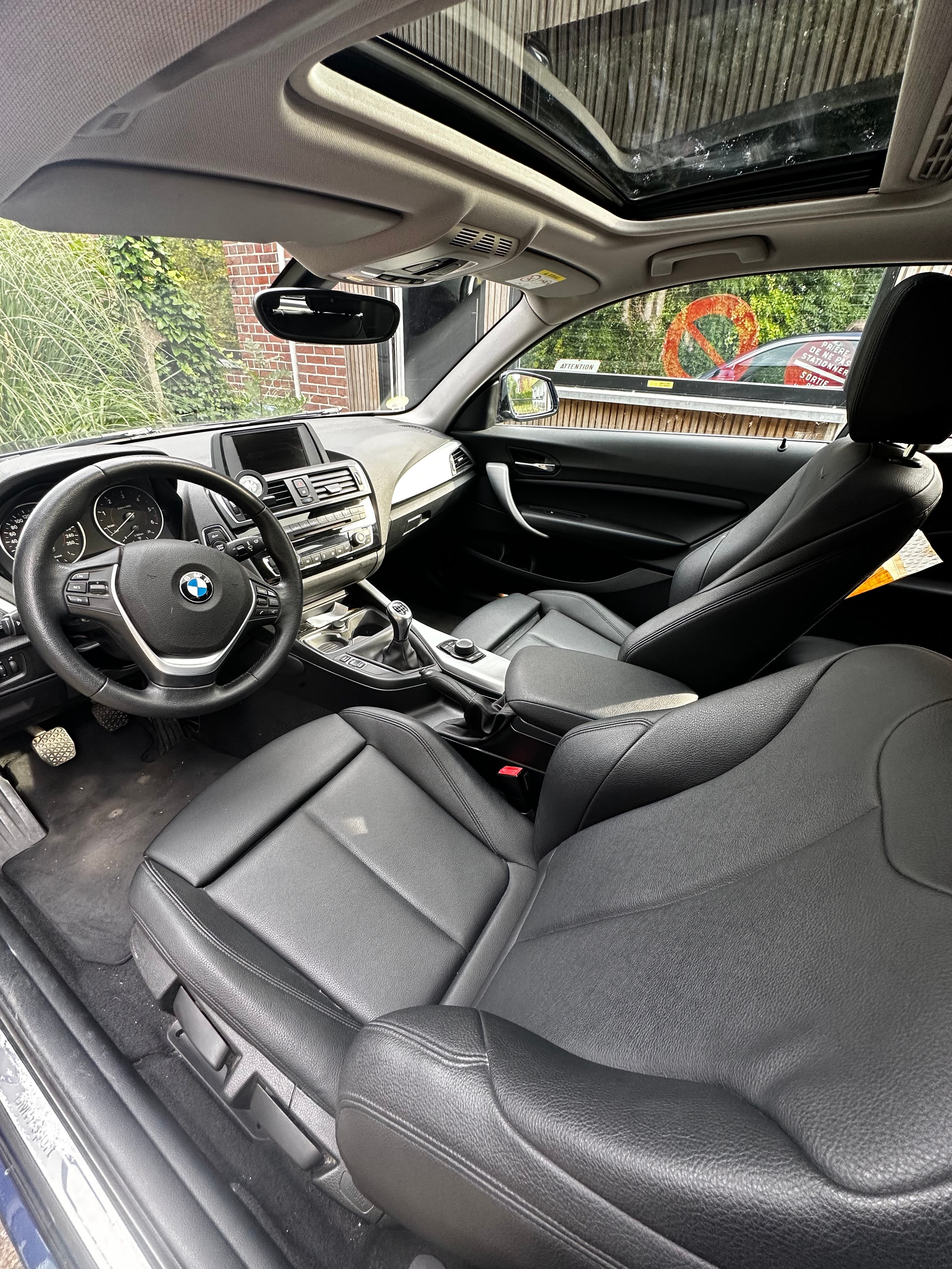 BMW Série 1 Coupé avec Entrée audio / iPod