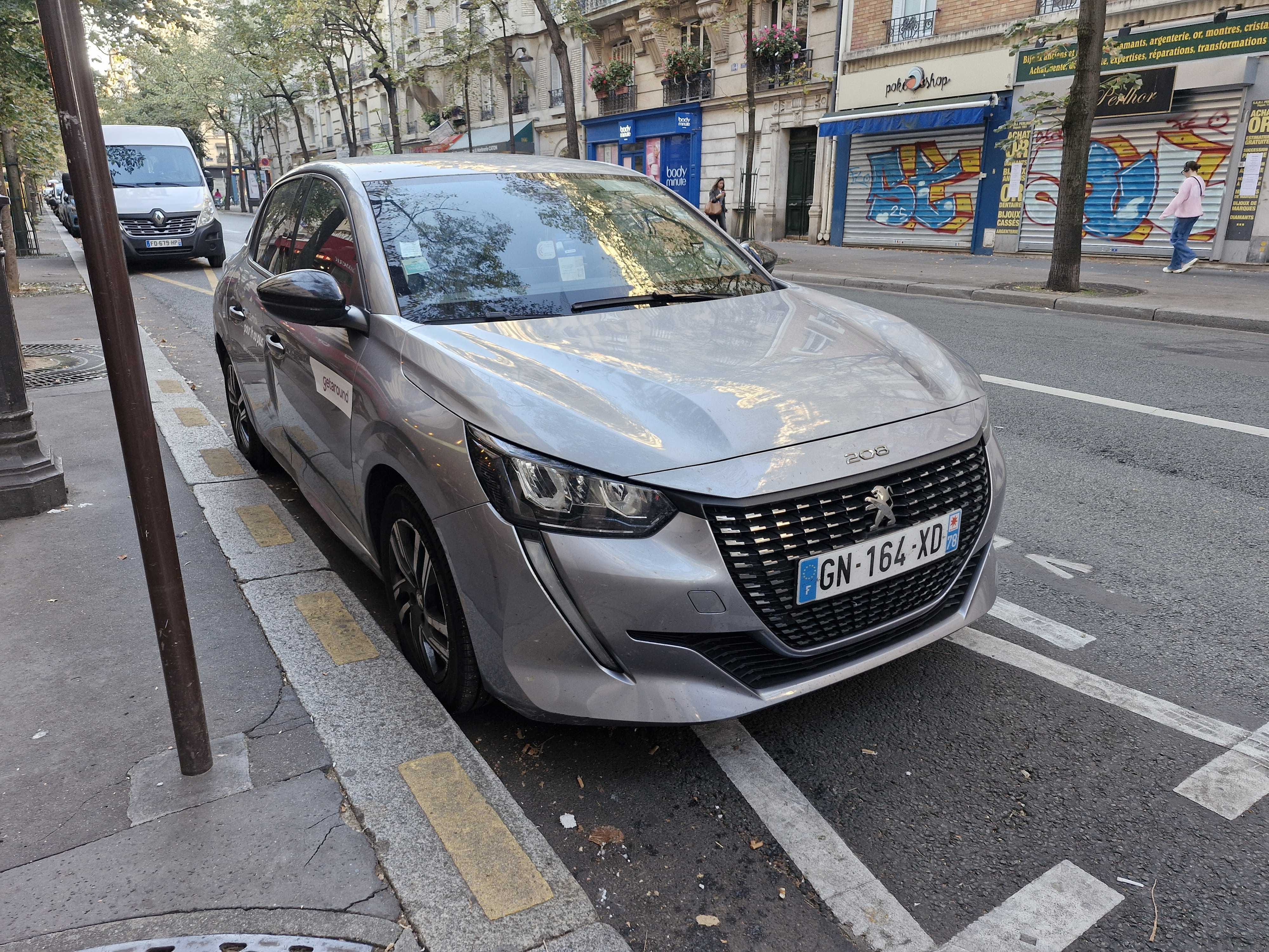 Peugeot 208 avec Climatisation