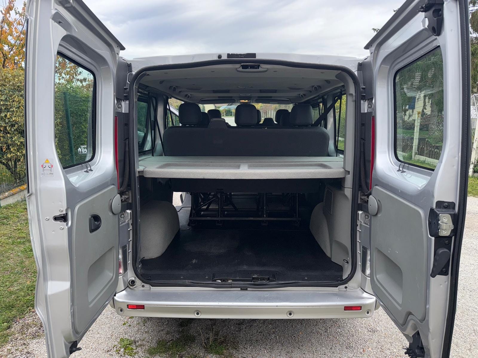 Renault Trafic 2.5 DCI avec Chaines