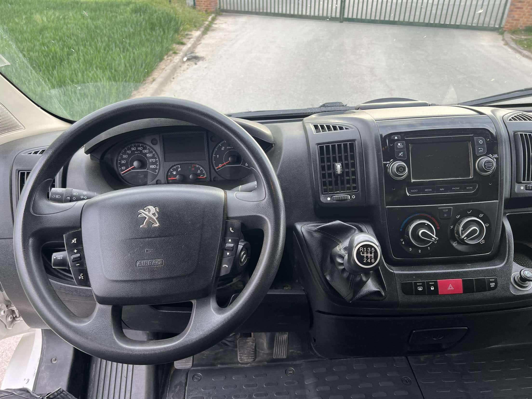 Peugeot Boxer 2L2 HDI