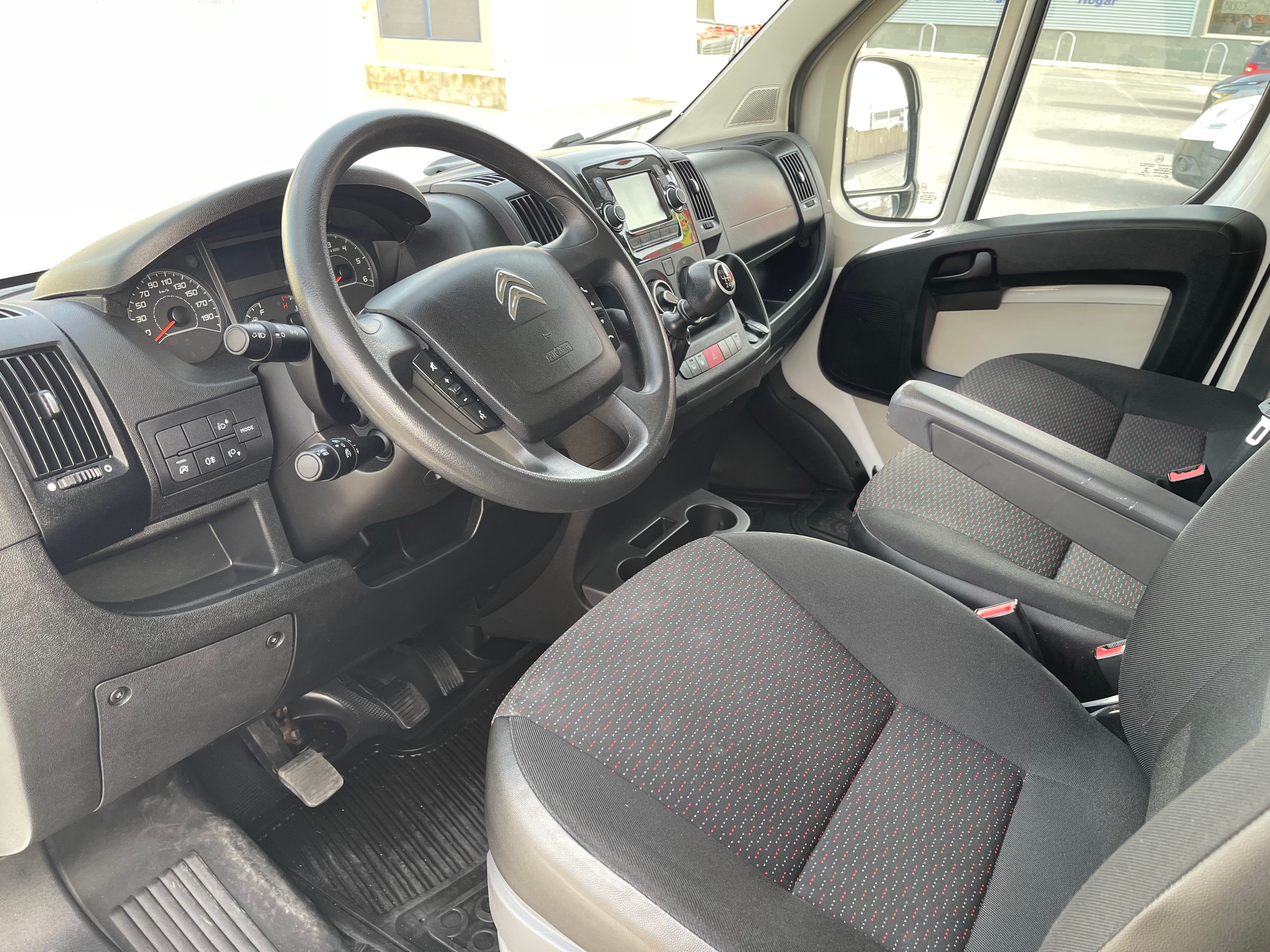 Citroen Jumper 2.2 con Puertos de carga USB