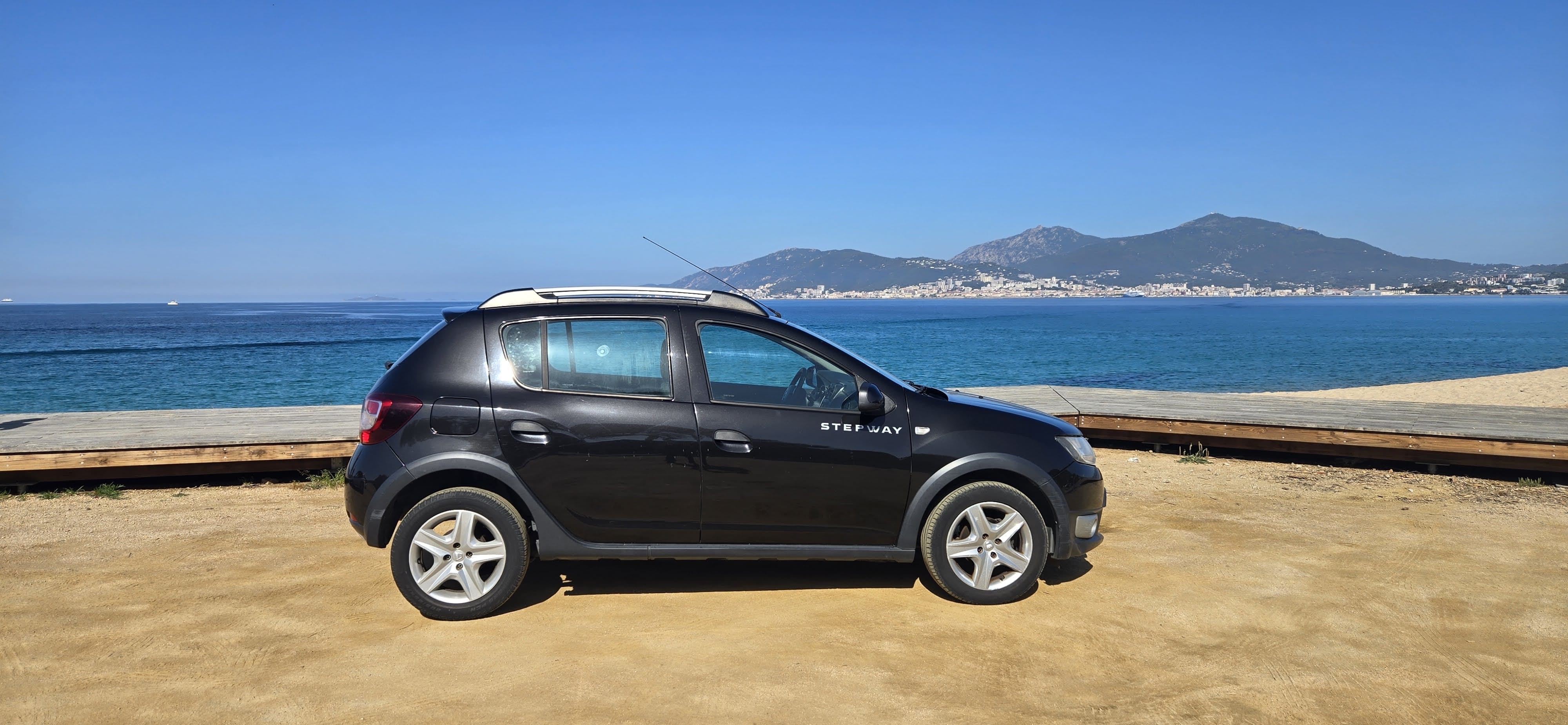 Dacia Sandero Stepway 90CV Turbo with Air conditioning