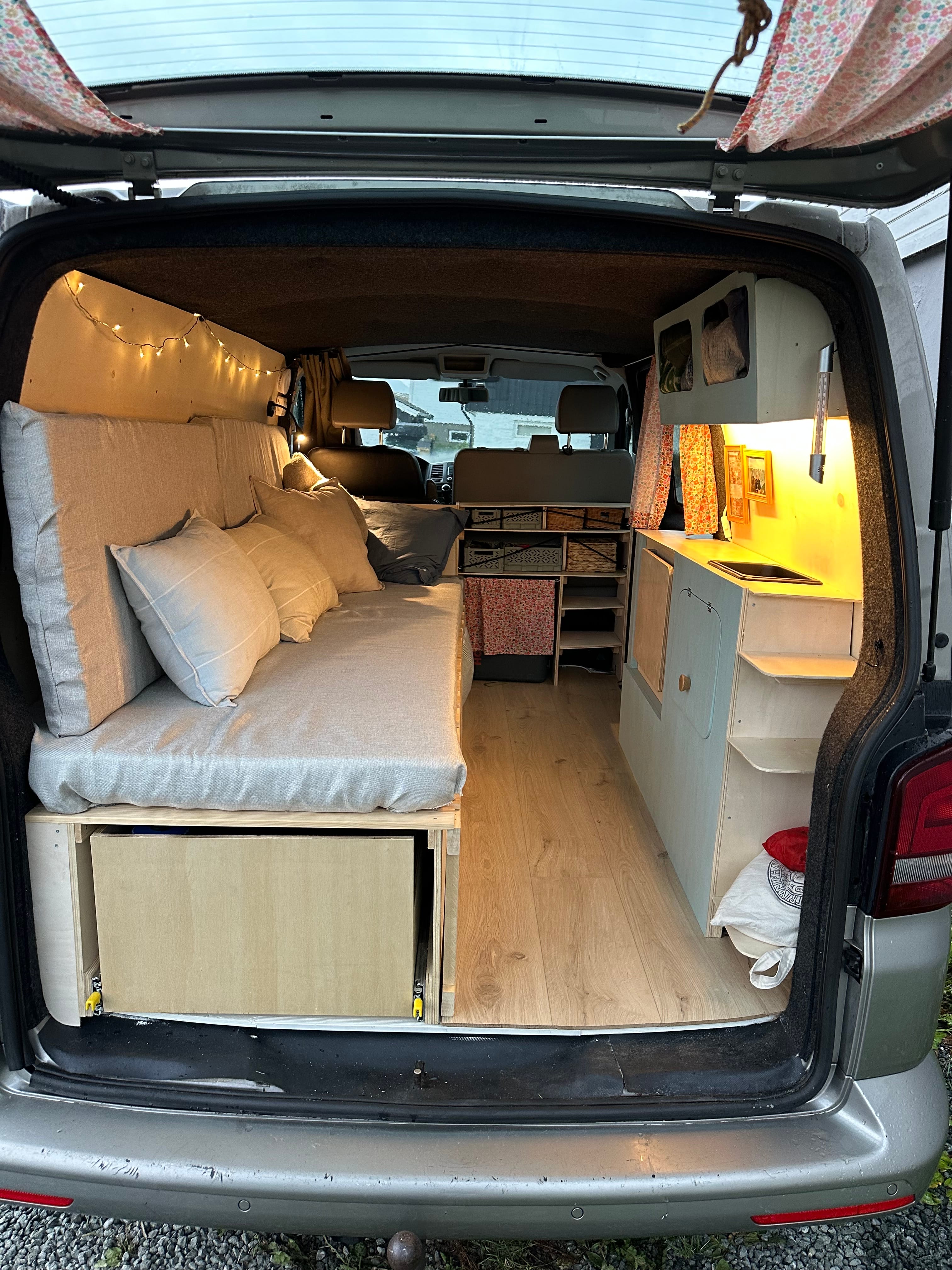 Volkswagen Transporter med Bluetooth audio