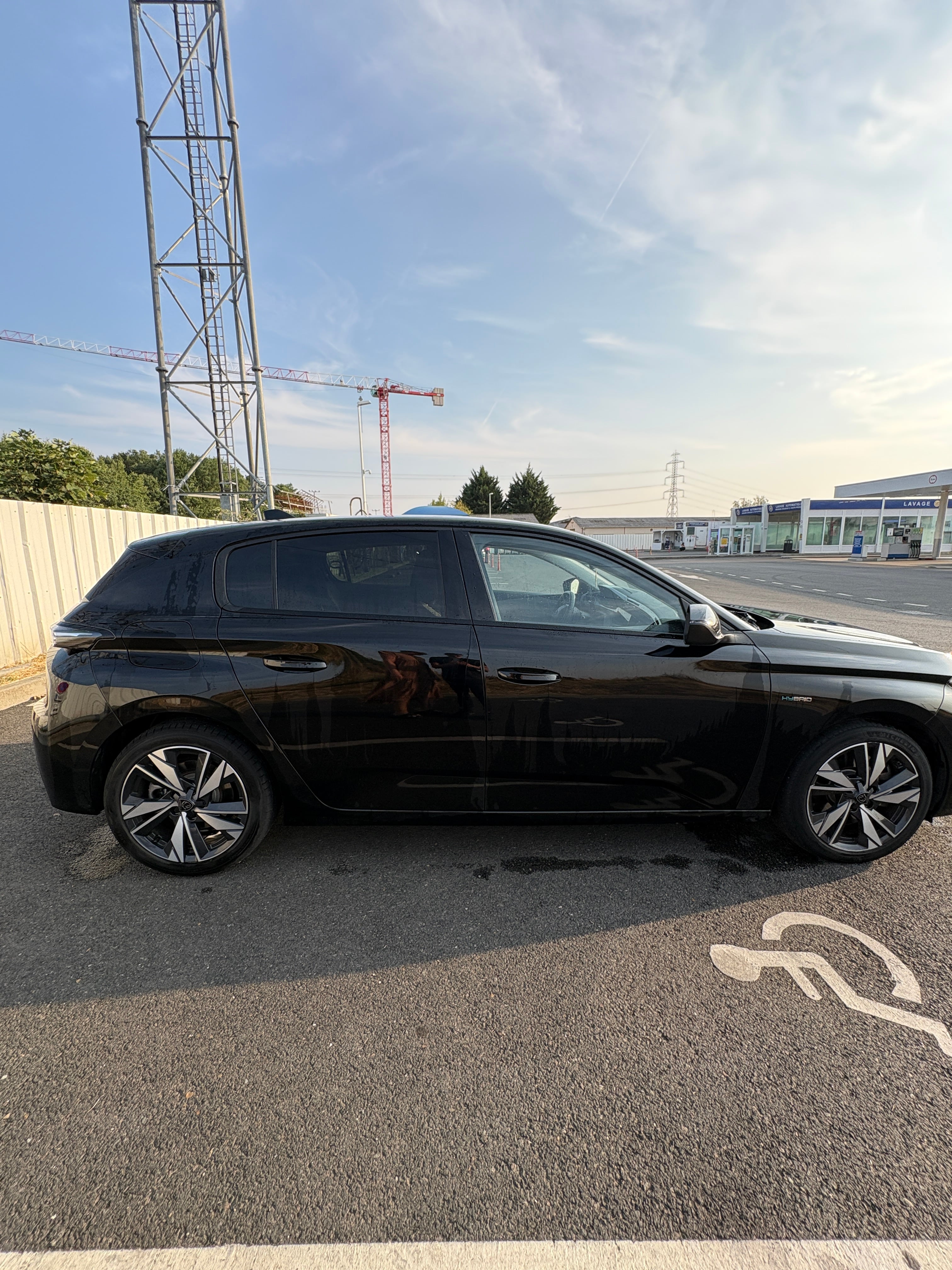 Peugeot 308 avec Apple CarPlay
