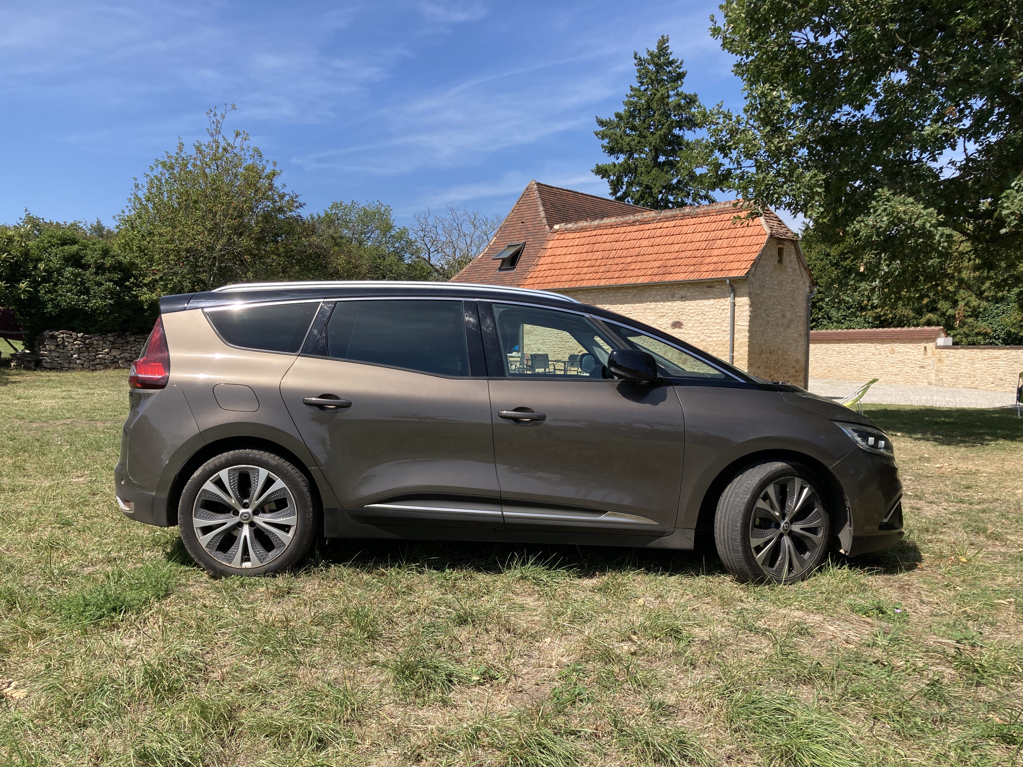 Renault Grand Scenic avec Climatisation