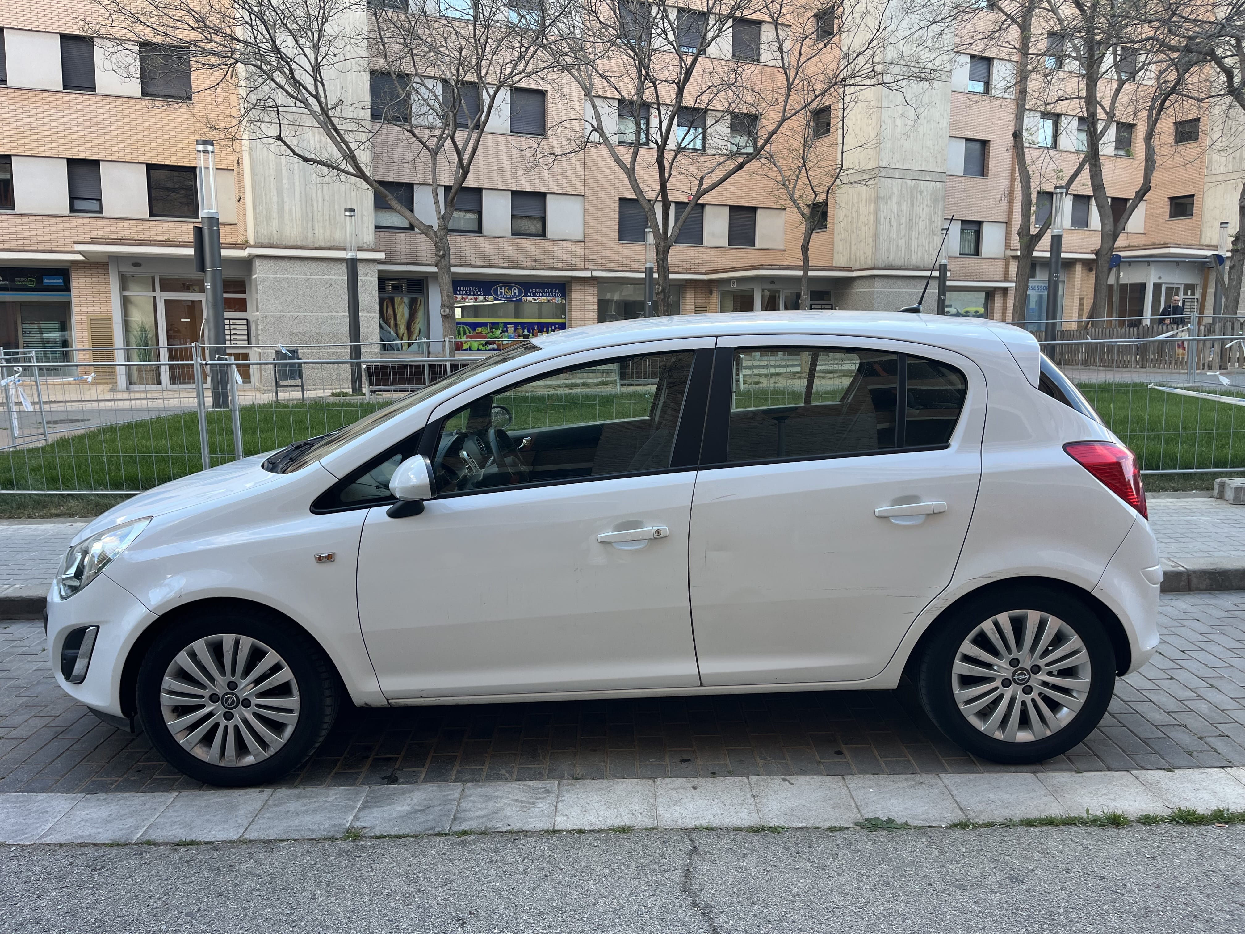 Opel Corsa con Aire acondicionado