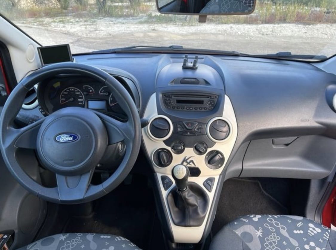 Ford Ka con Entrada de Audio/iPod
