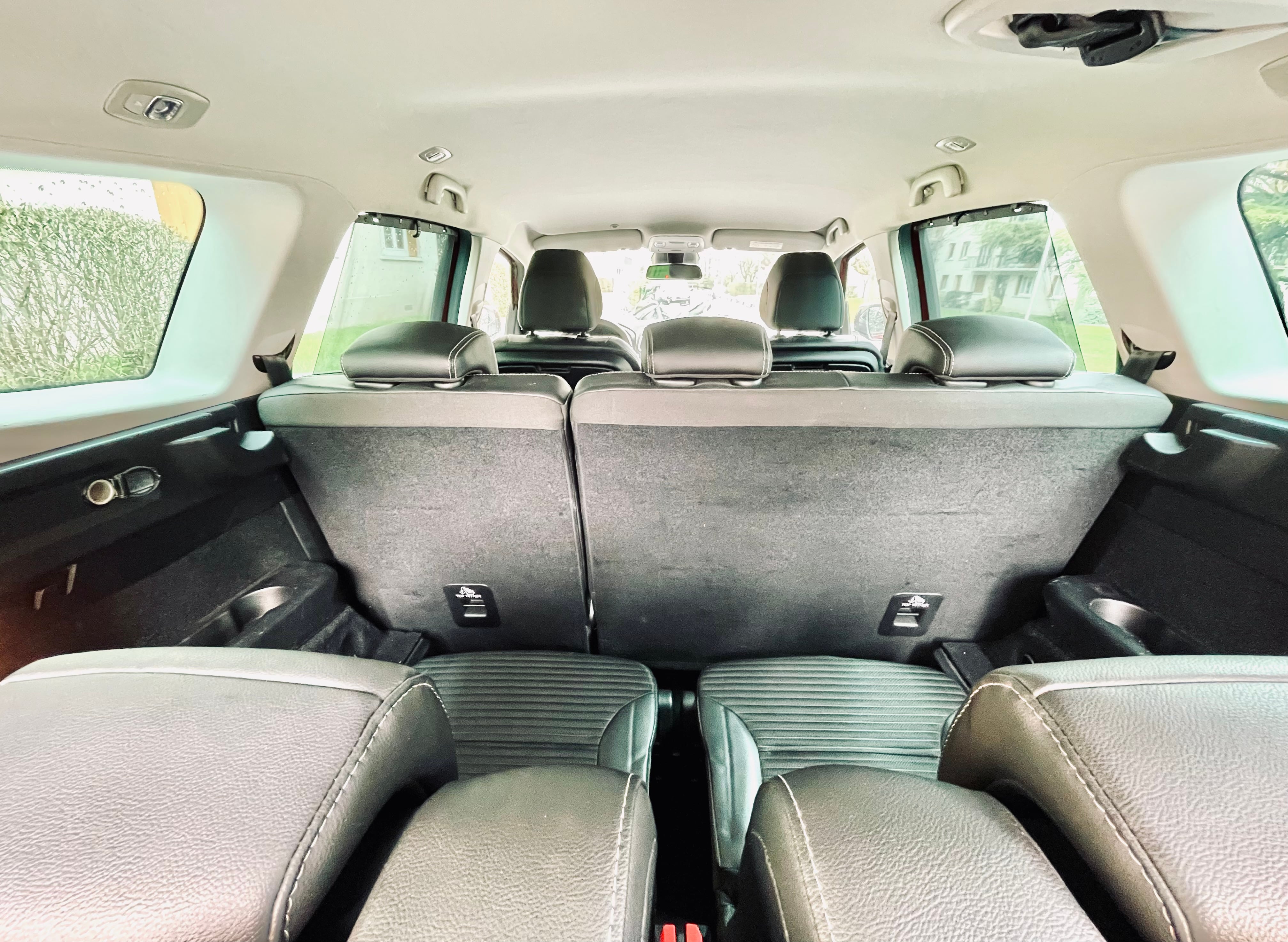 Renault Grand Scenic avec Siège bébé