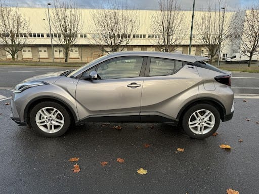 Toyota C-HR Hybrid avec Climatisation
