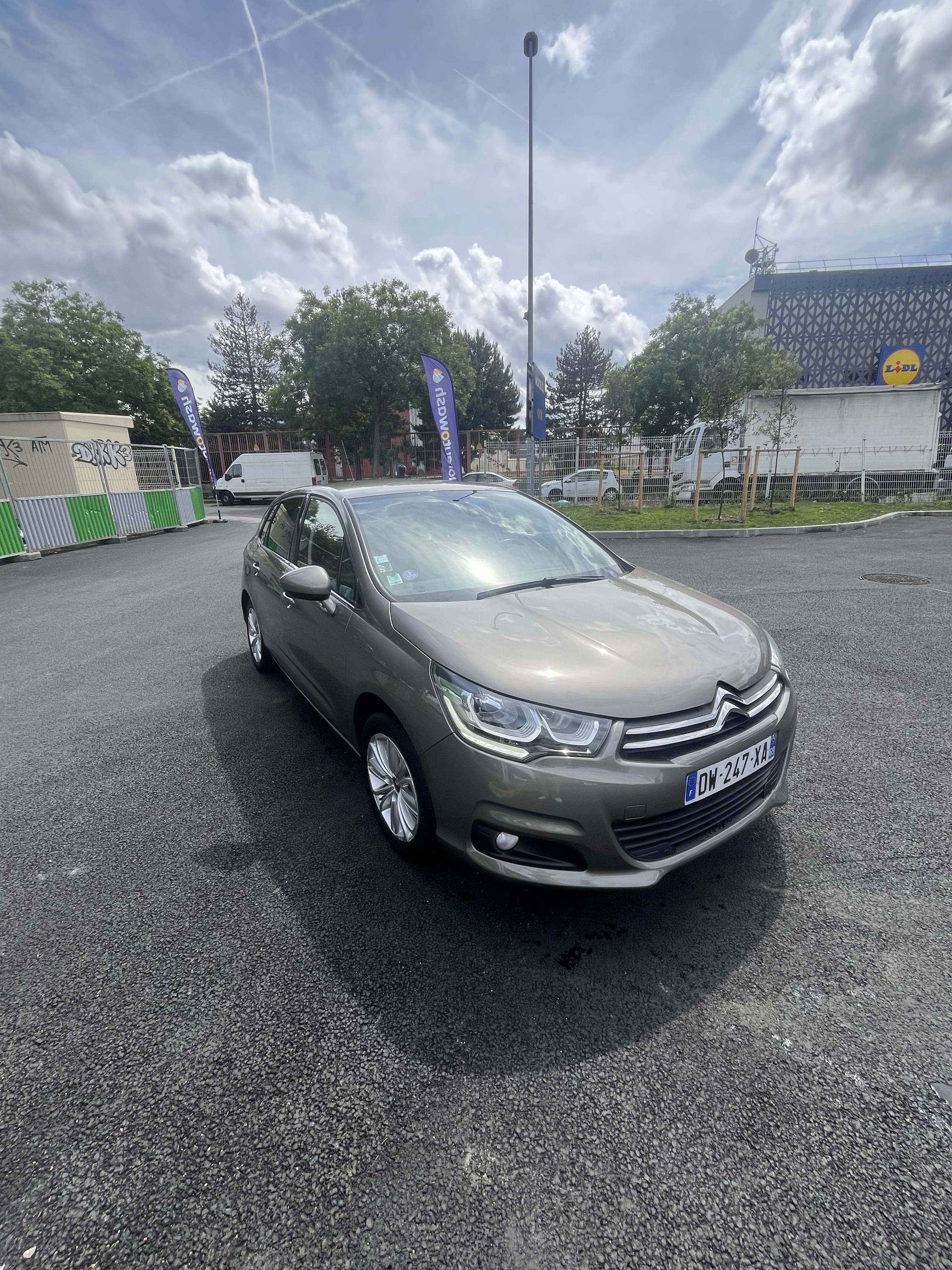 Citroen C4 II Millenium 130ch, 2015, Essence 95