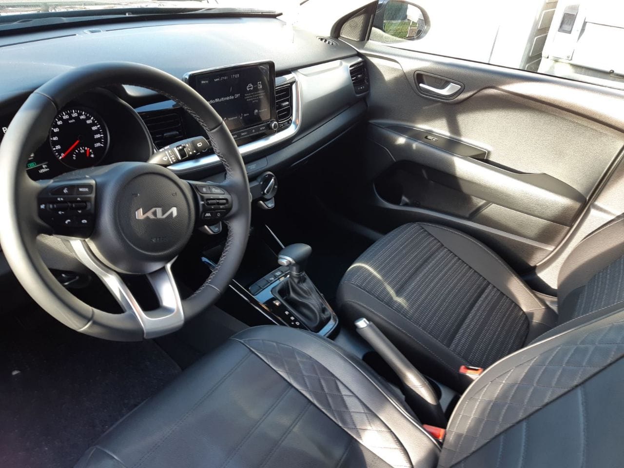 Kia Stonic avec Porte-vélos