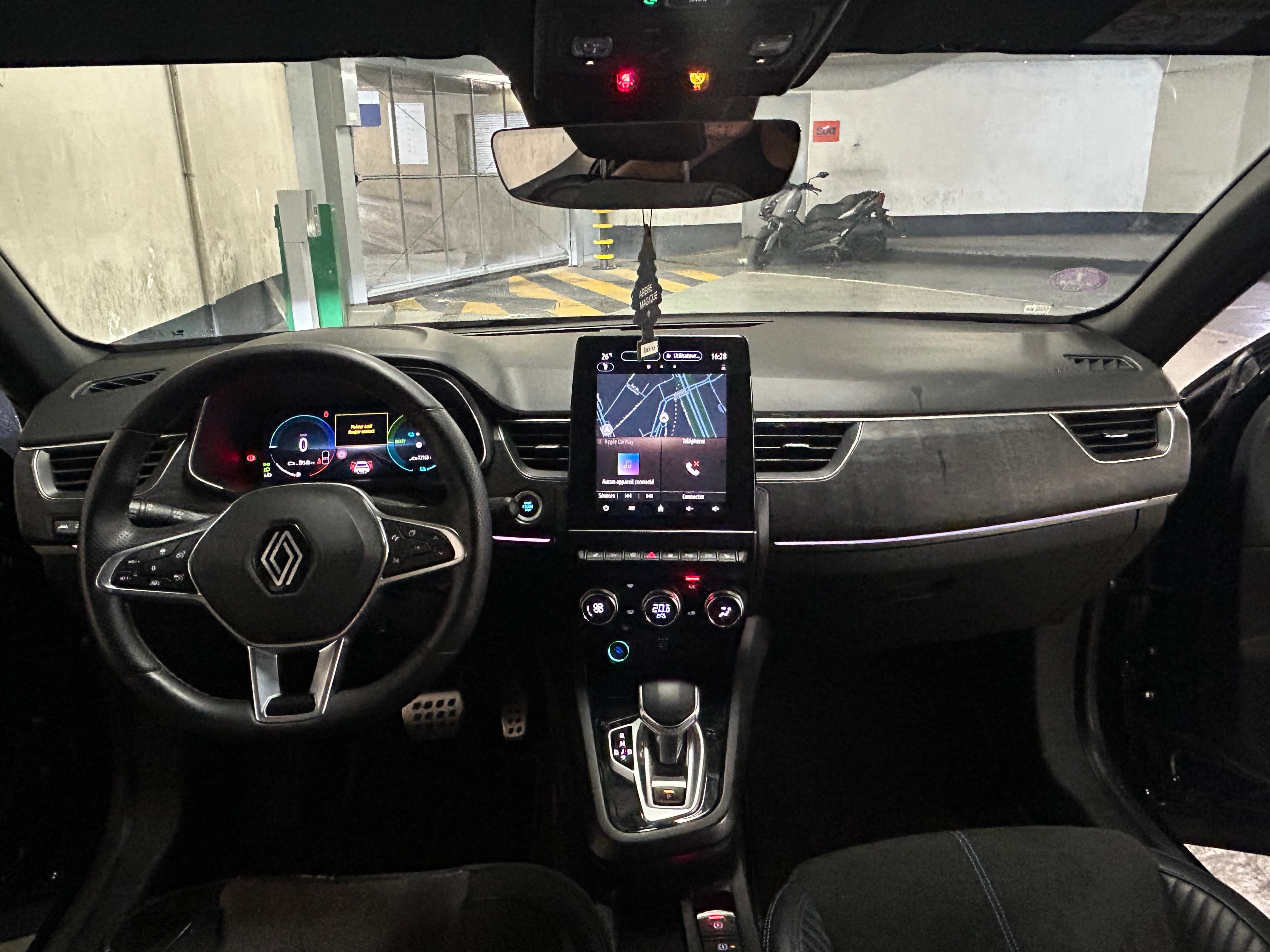 Renault Arkana E-Tech avec GPS
