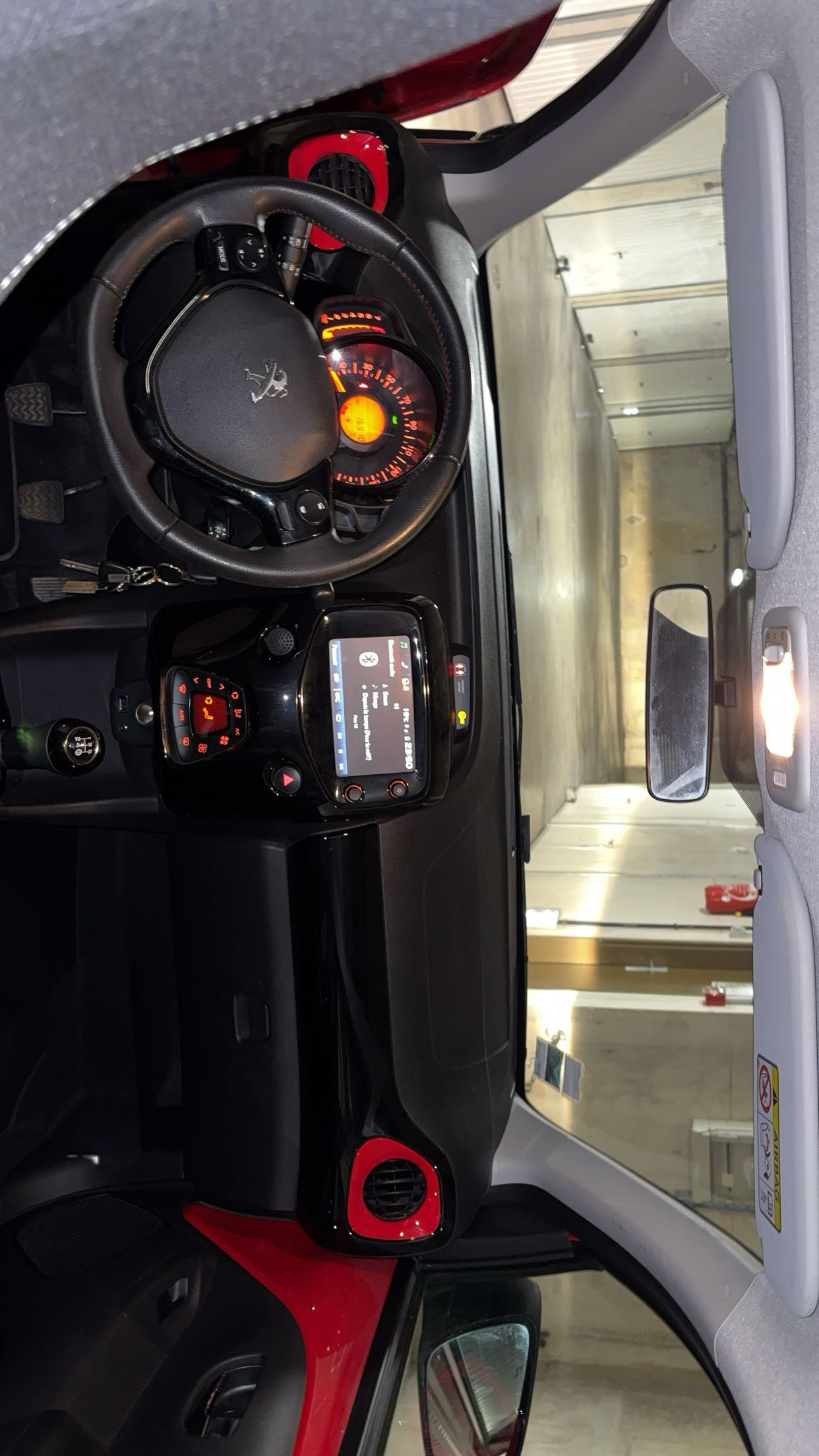 Peugeot 108 mit Rückfahrkamera