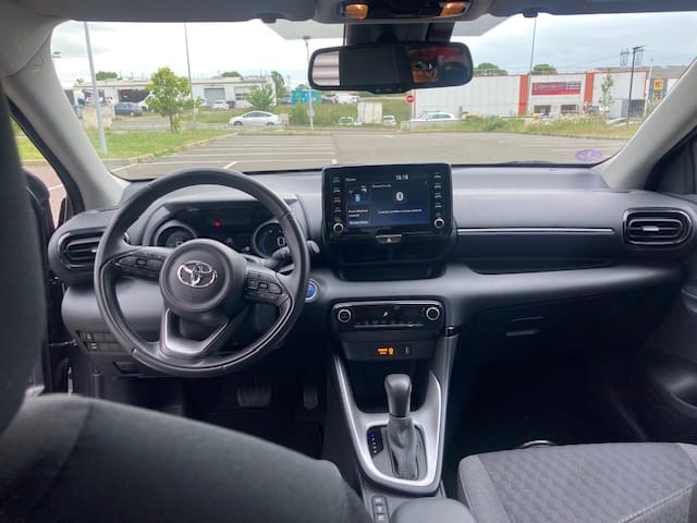 Toyota Yaris Hybride avec GPS
