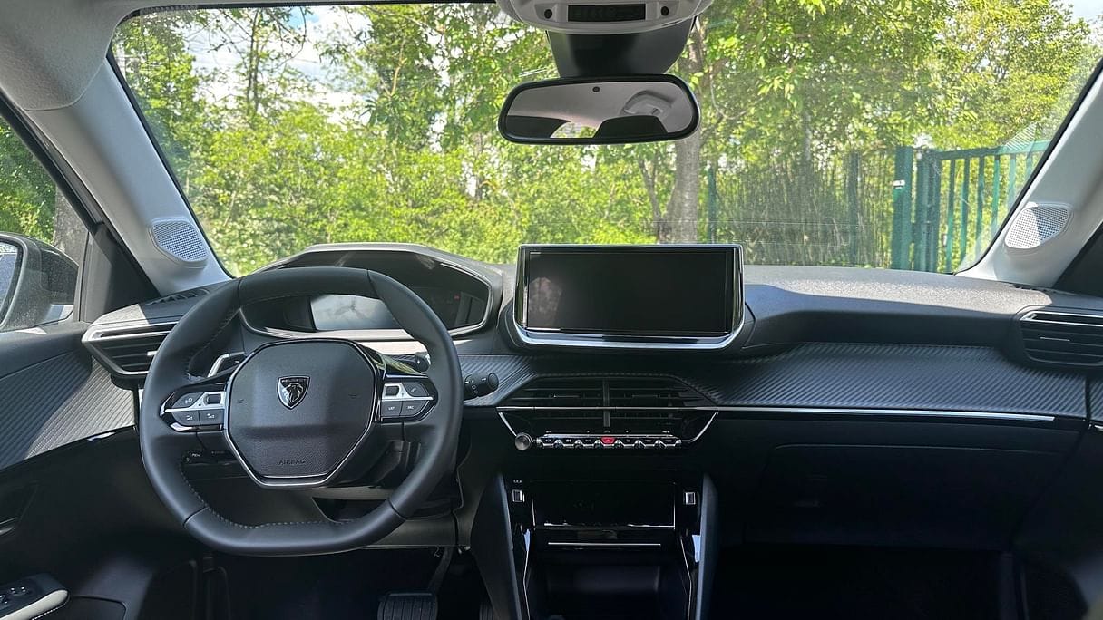 Peugeot 208 avec Siège bébé