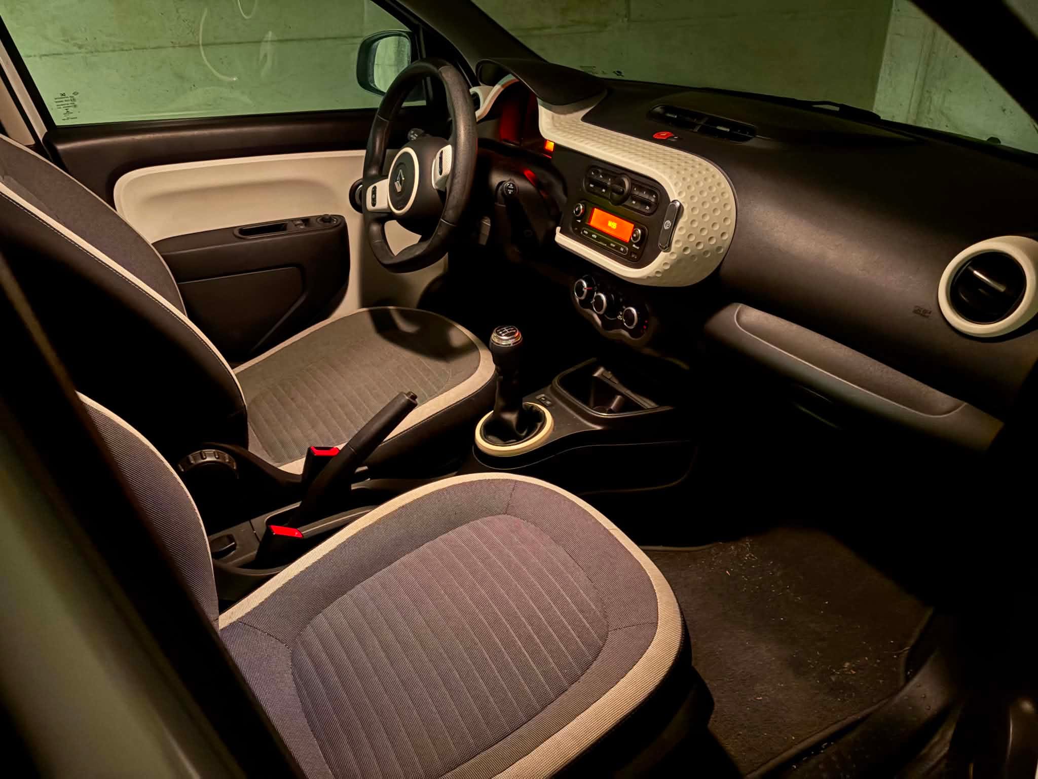 Renault Twingo III avec Régulateur de vitesse