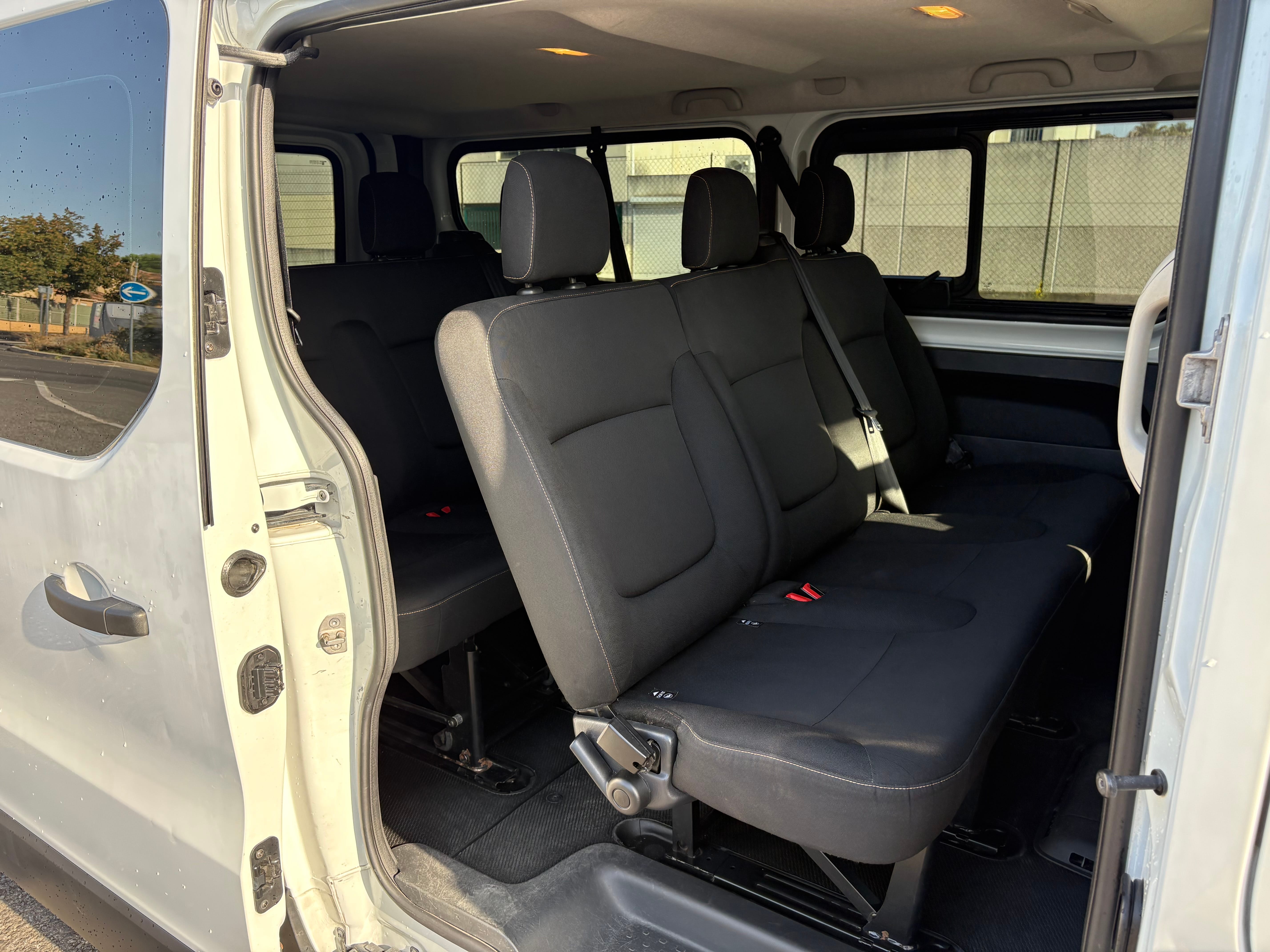 Renault Trafic Passenger 1.6 DCI 9 places avec GPS