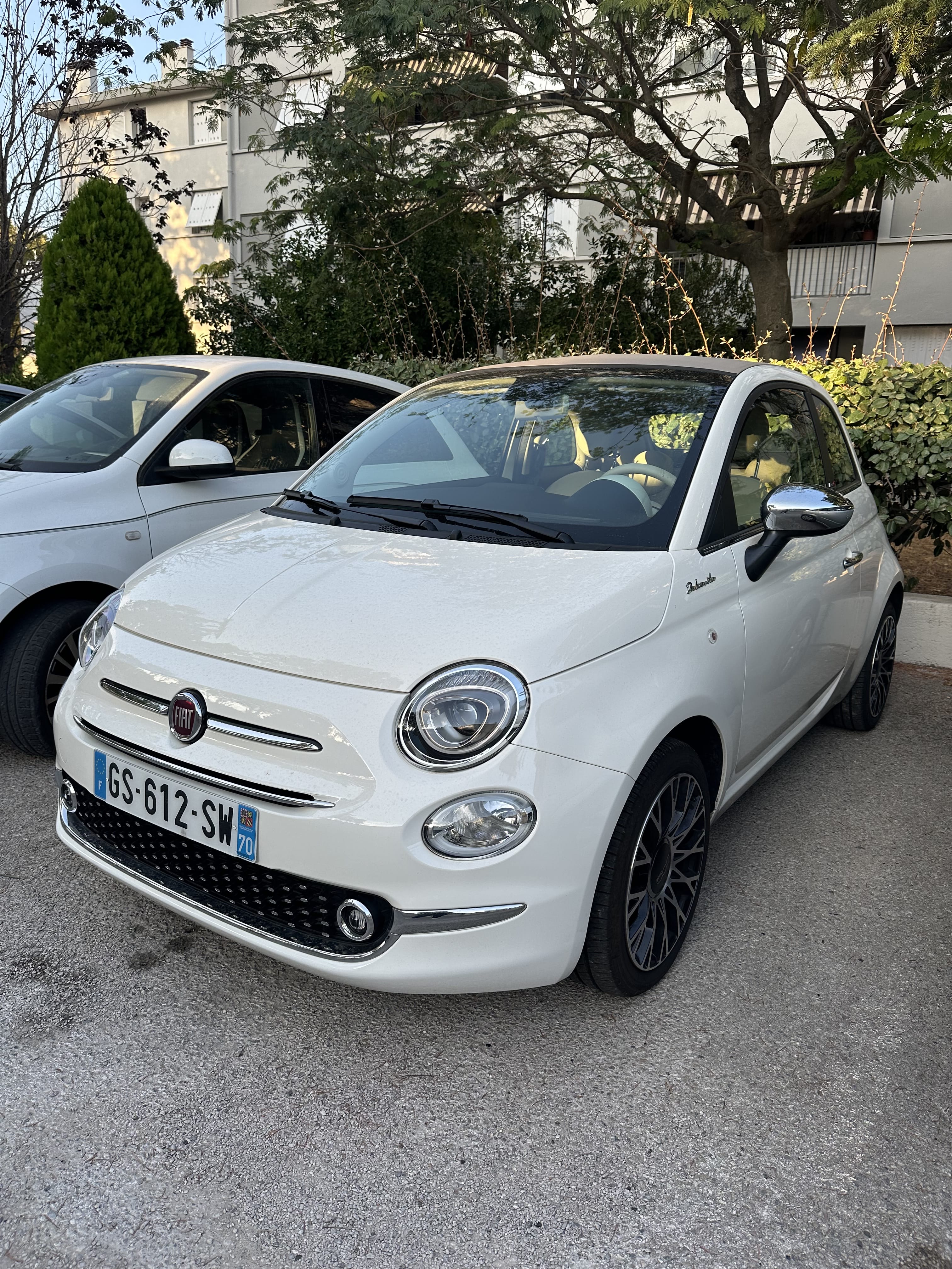 Fiat 500 C Hybride, 2023, Essence 95 / Électrique (hybride)
