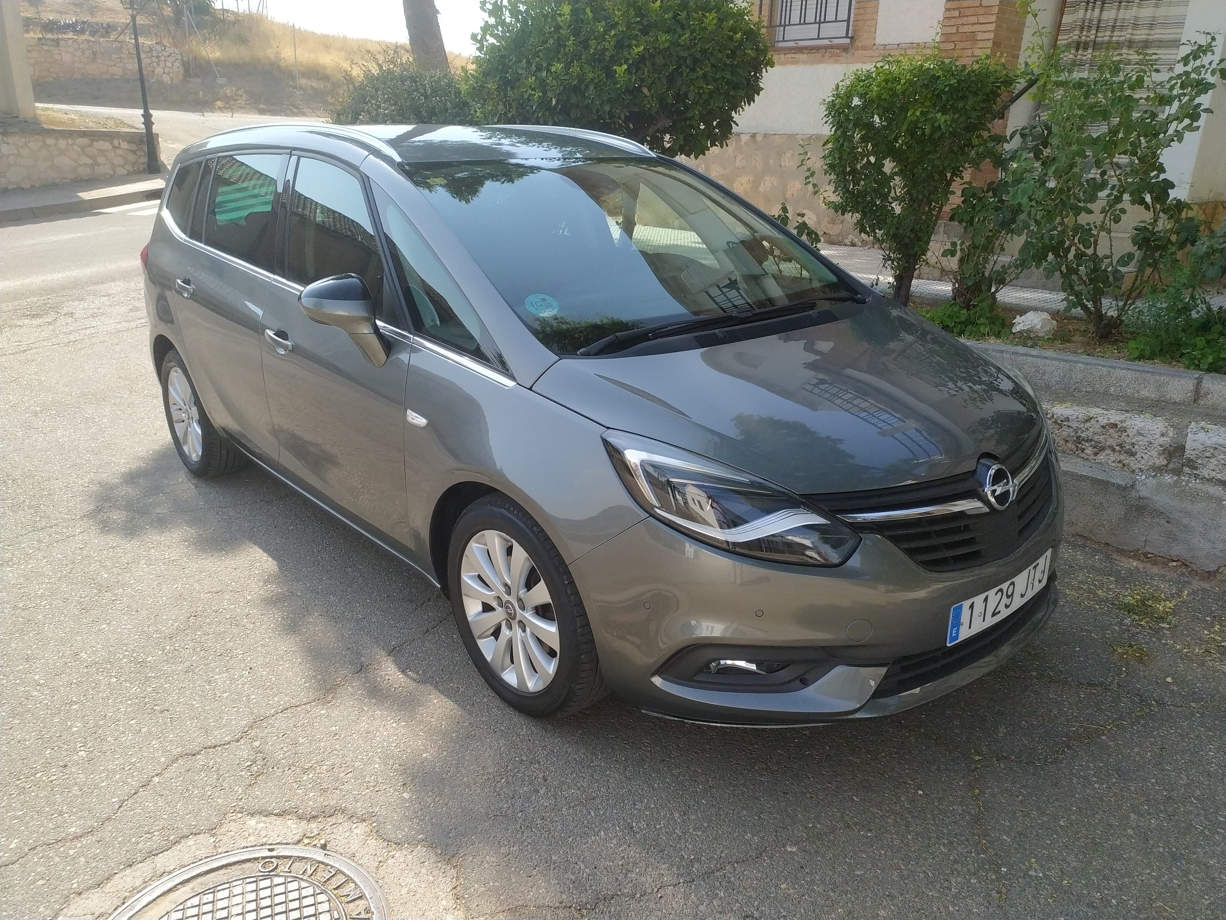 Opel Zafira Tourer, 2016, Gasolina 95, 7 Sitze