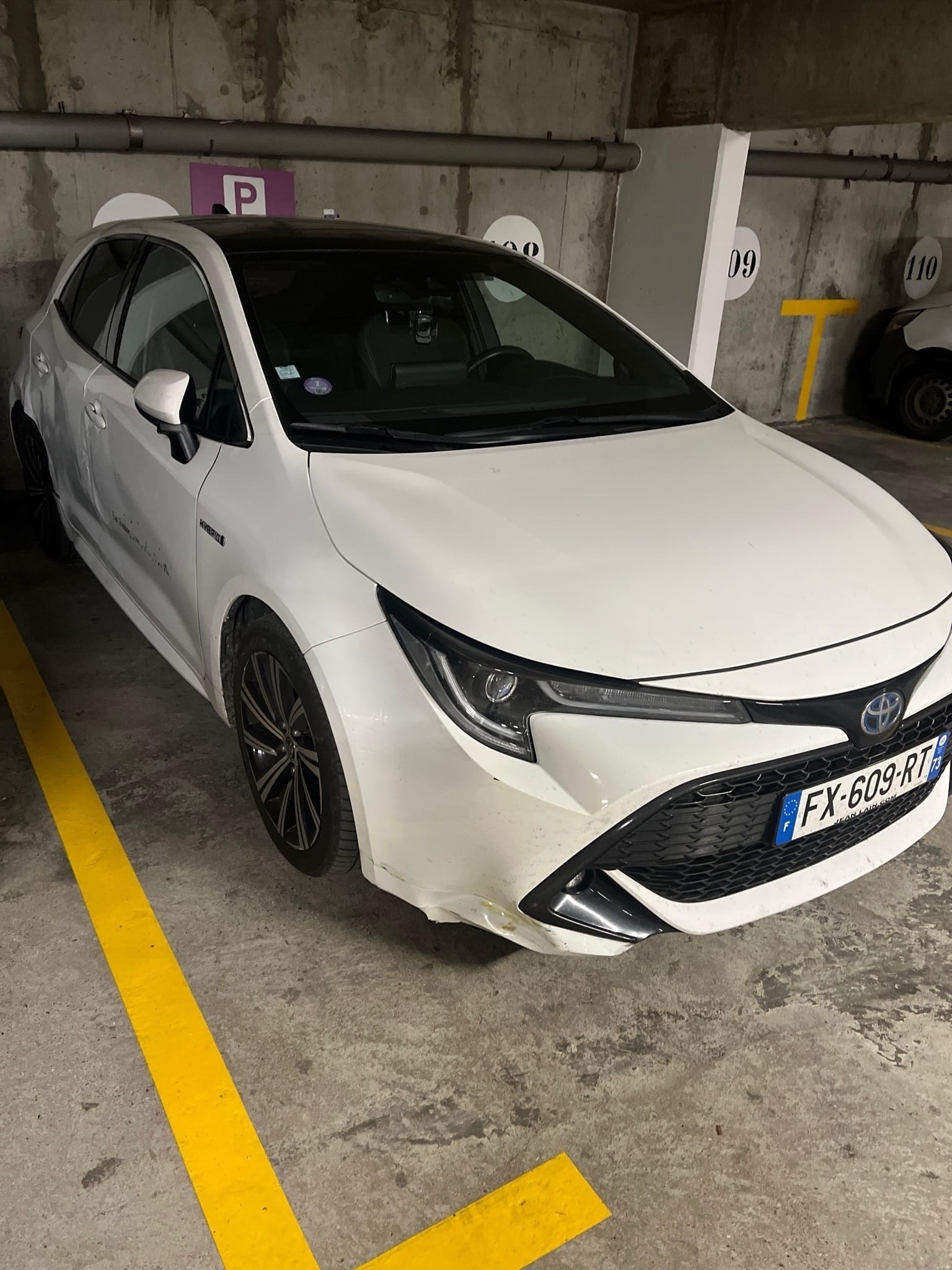 Toyota Corolla Hybride avec Entrée audio / iPod