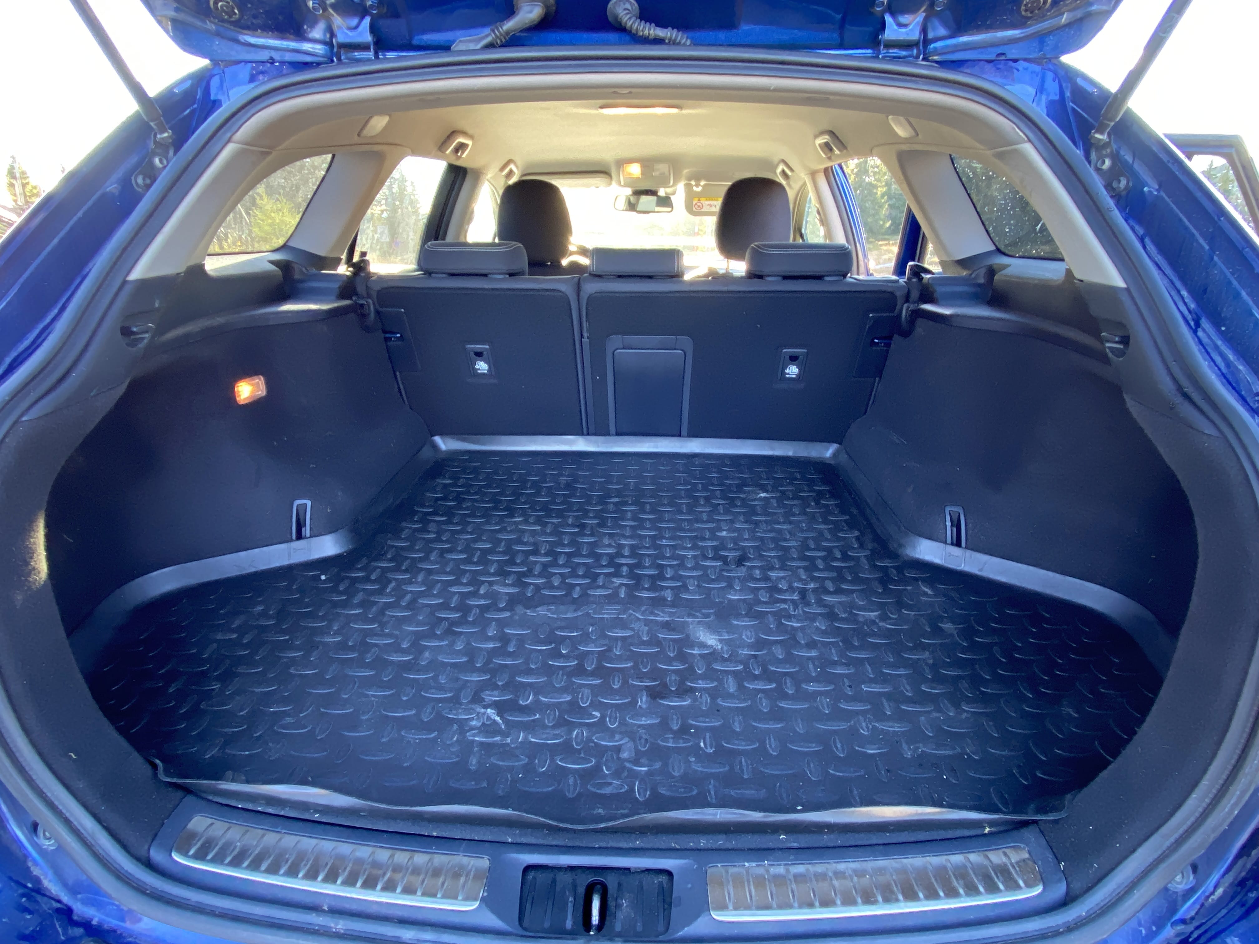 Toyota Avensis SW with Bluetooth audio