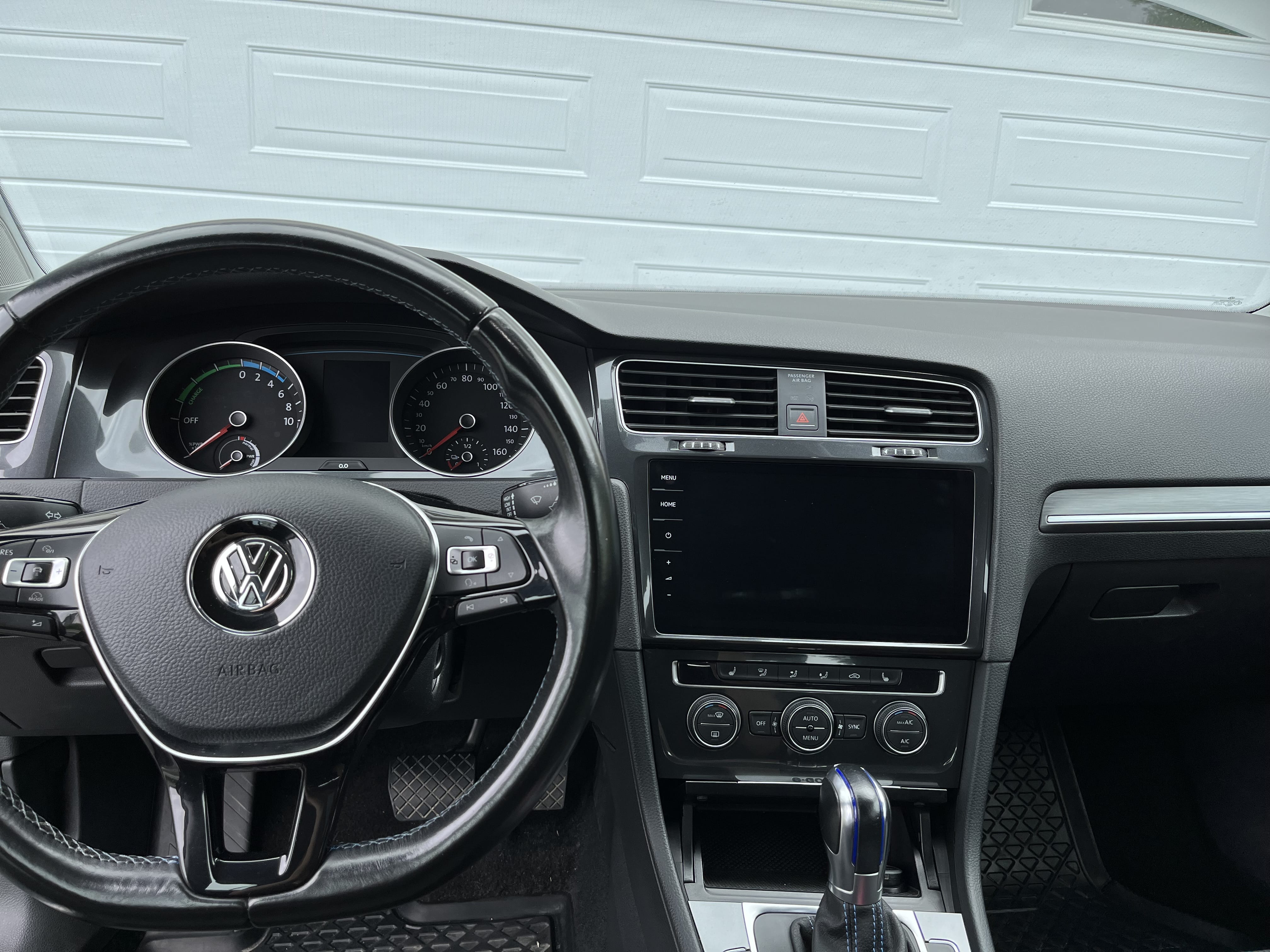 Volkswagen e-Golf / 300 med Cruisekontroll
