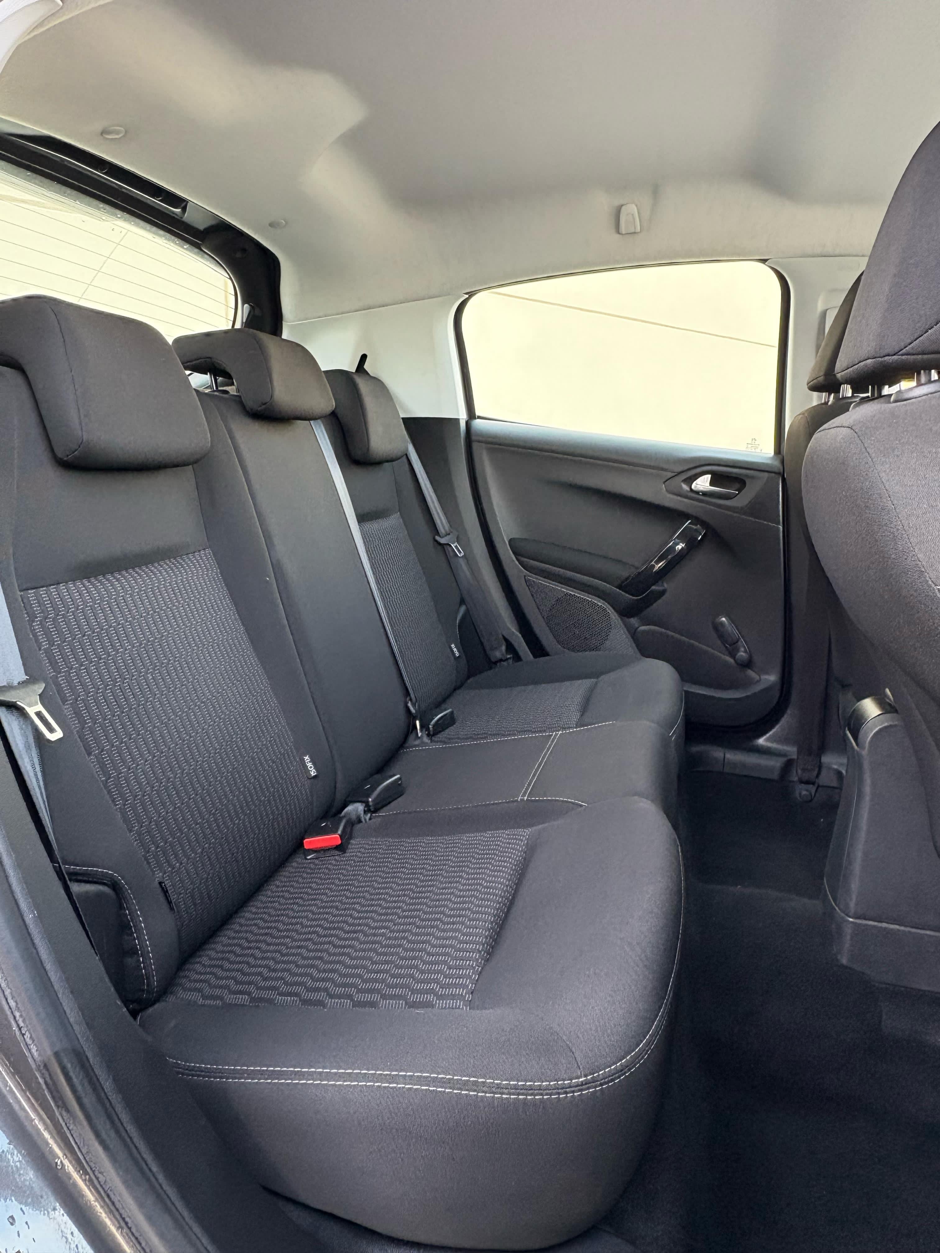 Peugeot 208 avec Android Auto