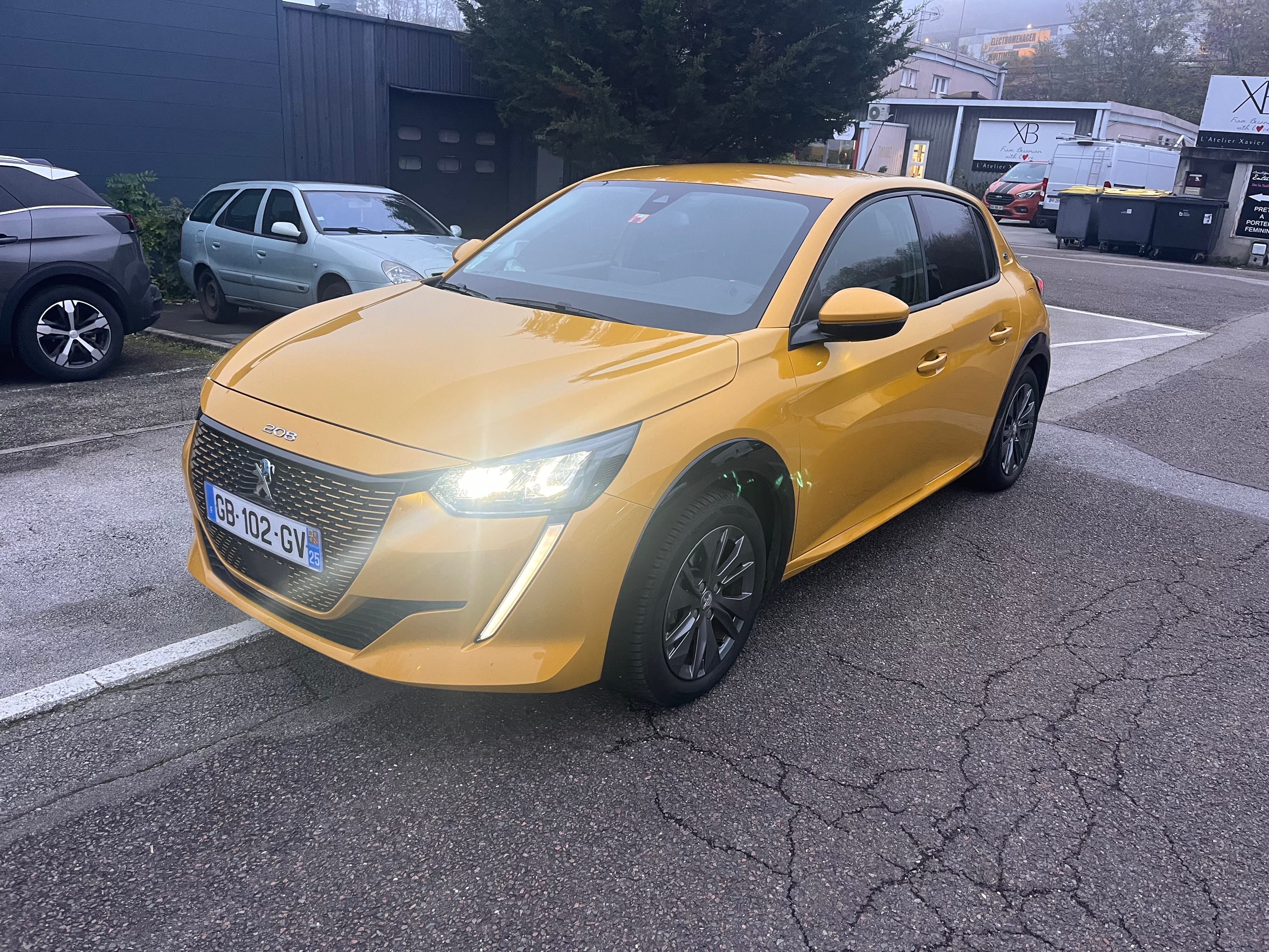 Peugeot 208, 2021, Électrique, automatique