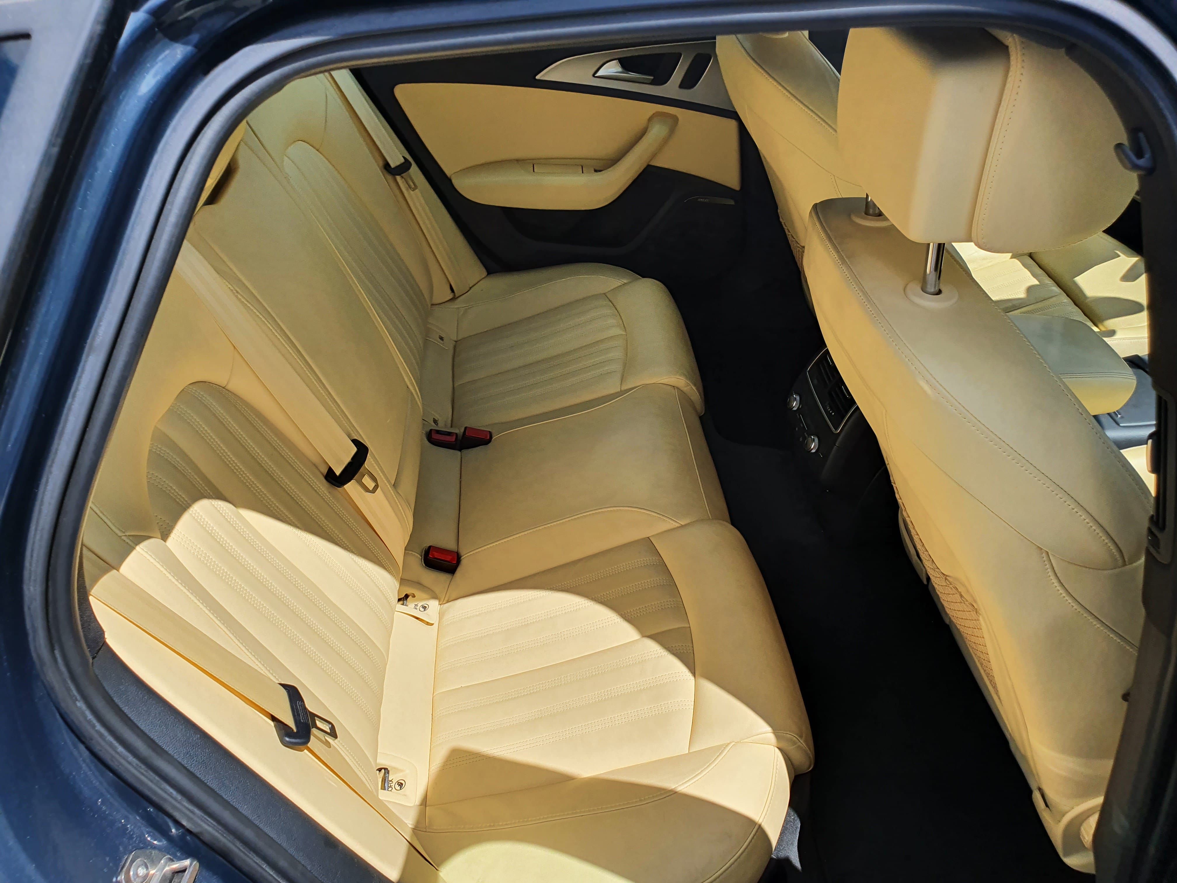 Audi A6 Avant 3.0 TDI avec Siège bébé