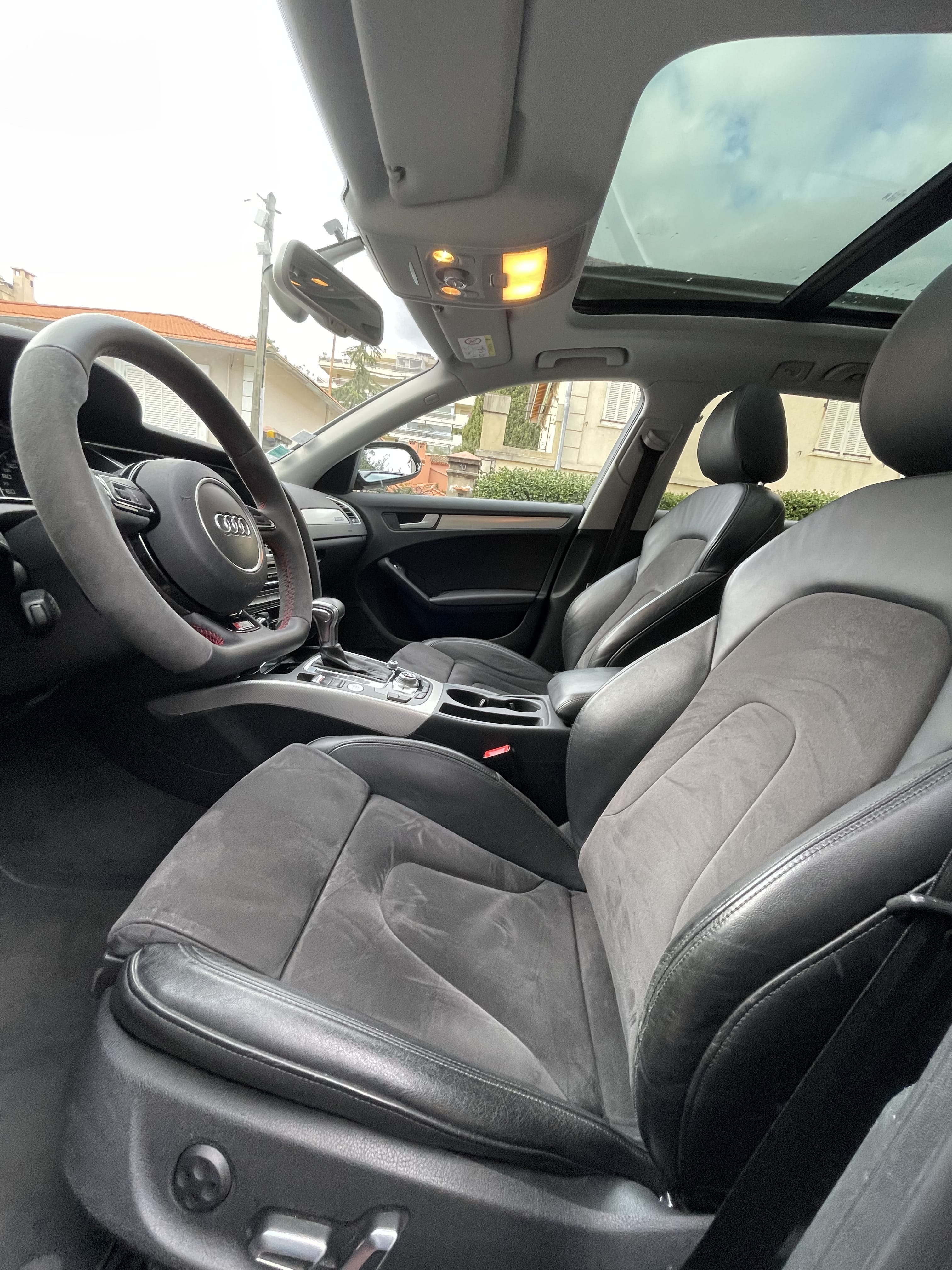 Audi A4 Avant Quattro 2.0 TDI 190ch Sline avec Quatre roues motrices