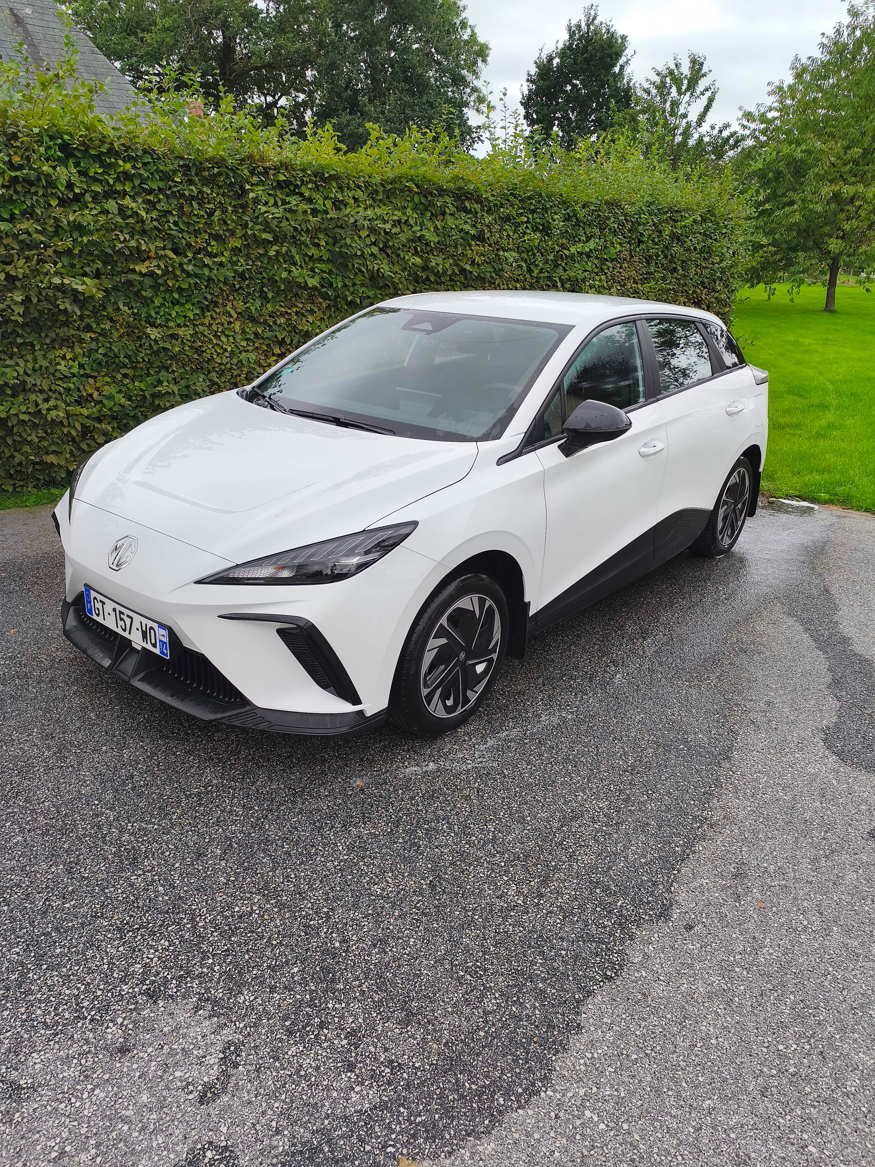 MG MG4 Standard, 2024, Électrique, automatique