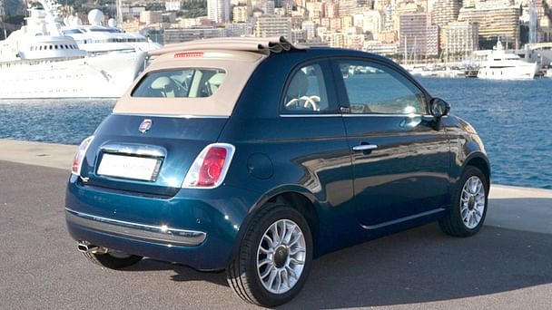 Fiat 500 C Louez la Fiat 500 Cabriolet – Élégance, Maniabilité et Plaisir de Conduite !, 2013, Essence 95