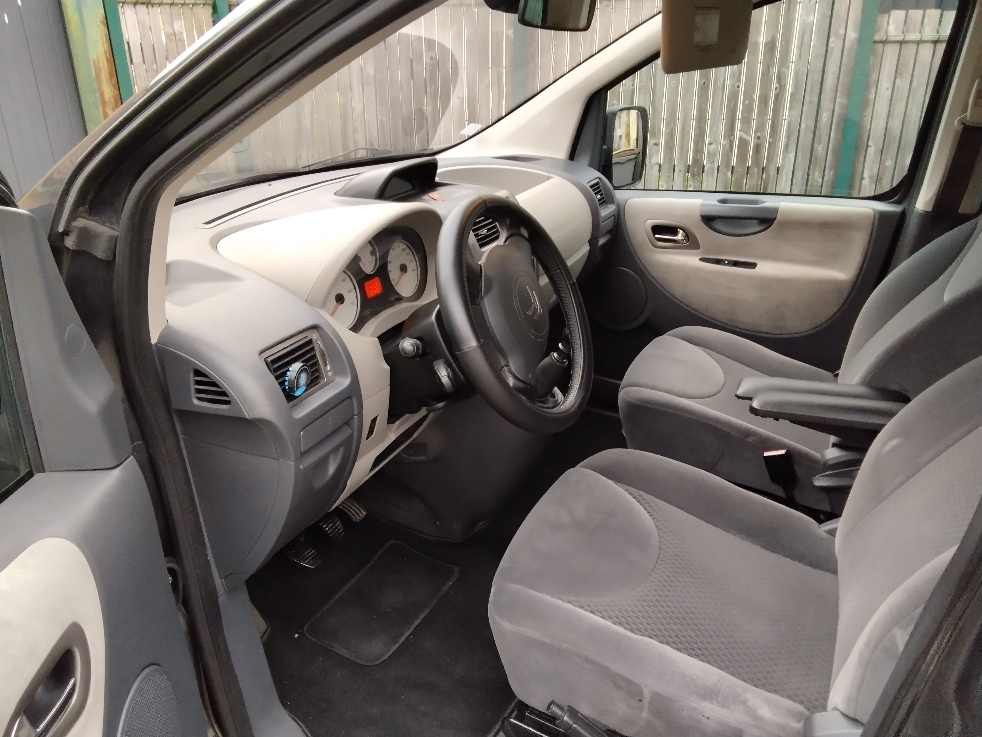 Citroen Jumpy 2.0 hdi avec Siège bébé