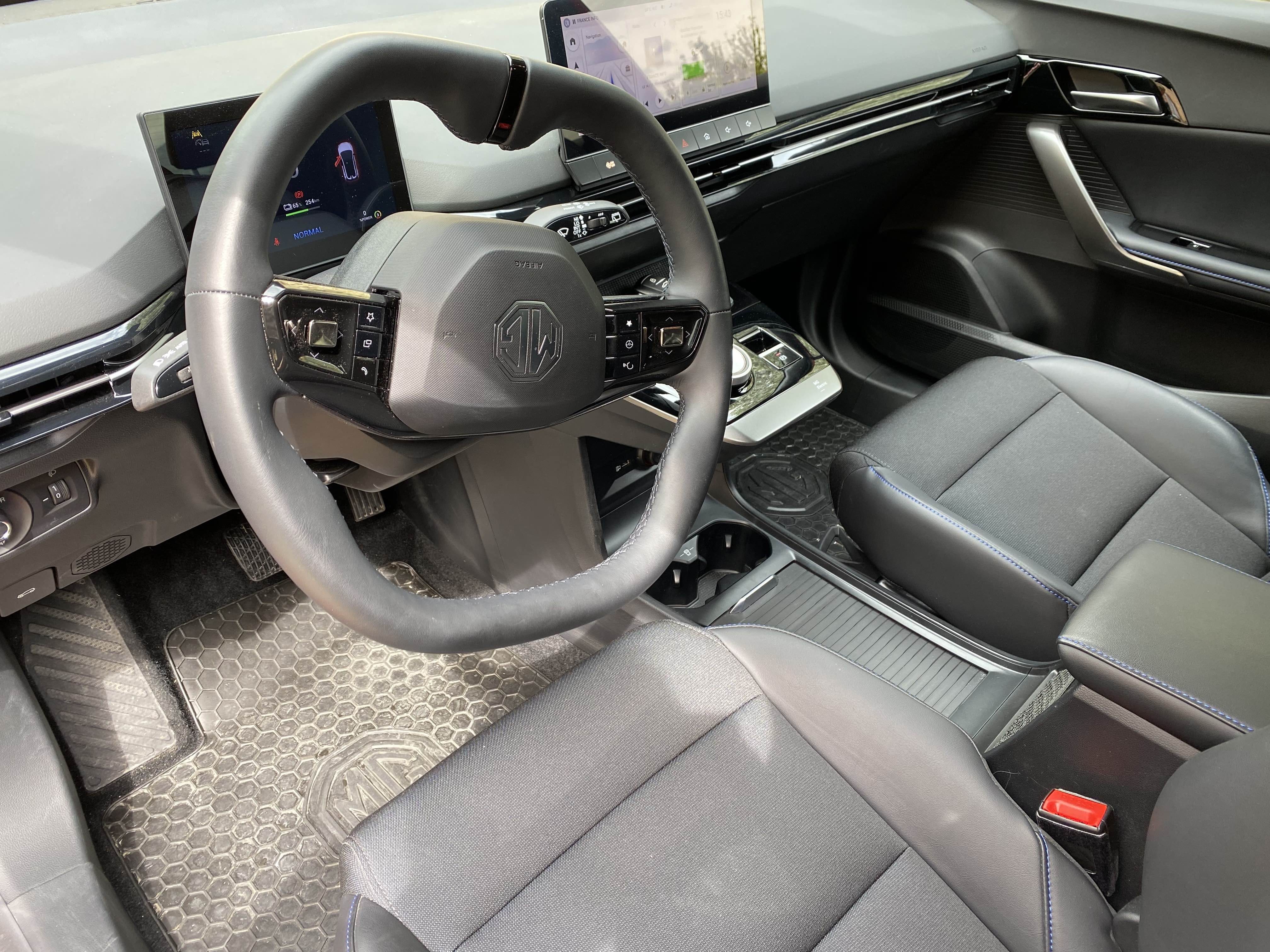 Mg MG4 Luxury 100% électrique avec Régulateur de vitesse