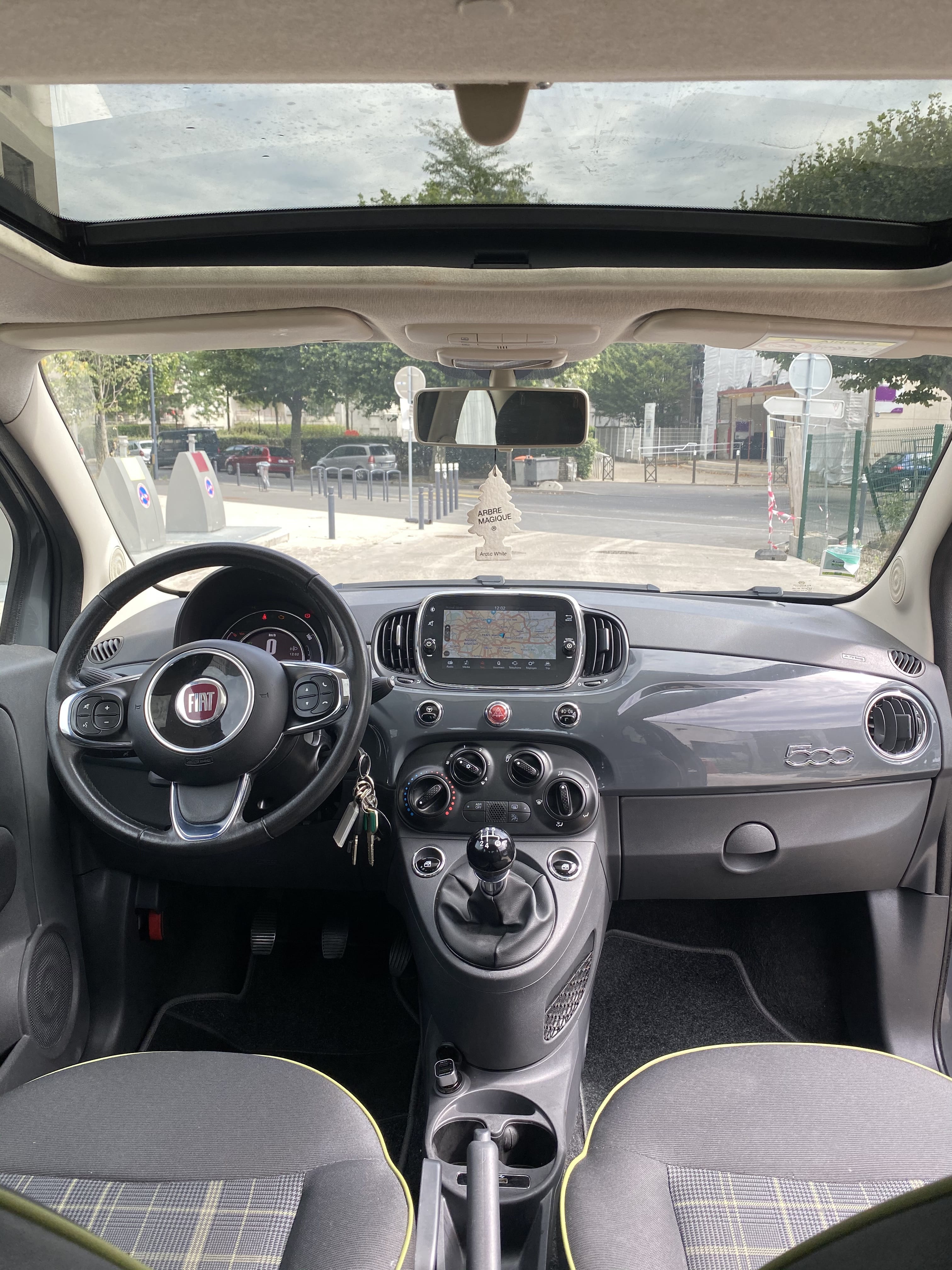 Fiat 500 avec GPS