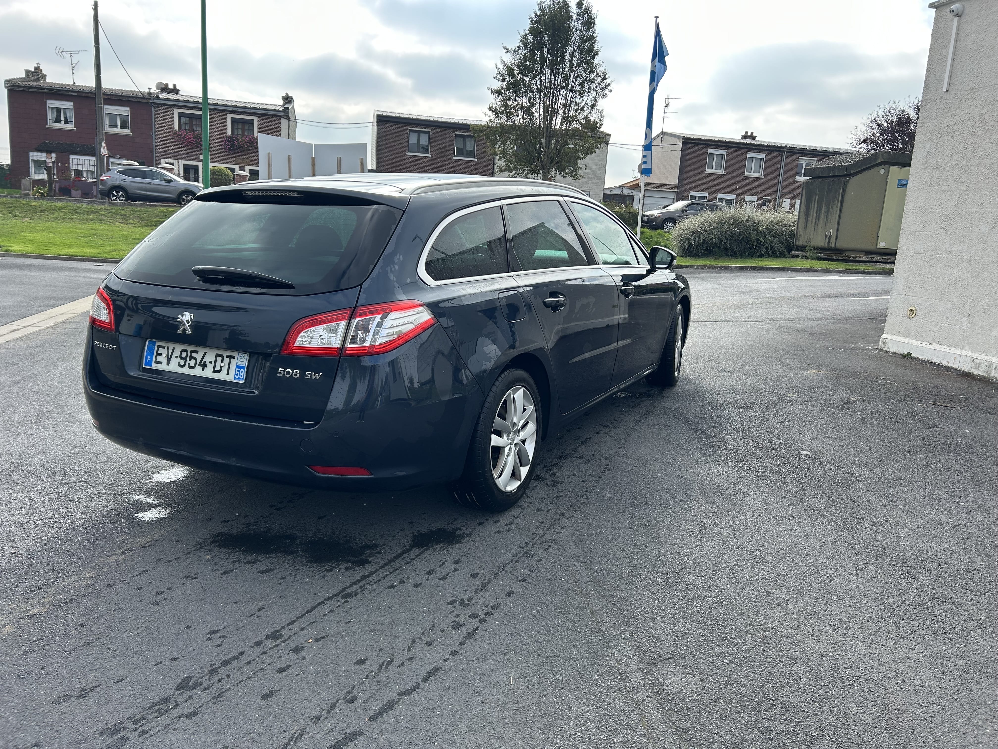 Peugeot 508 SW avec GPS