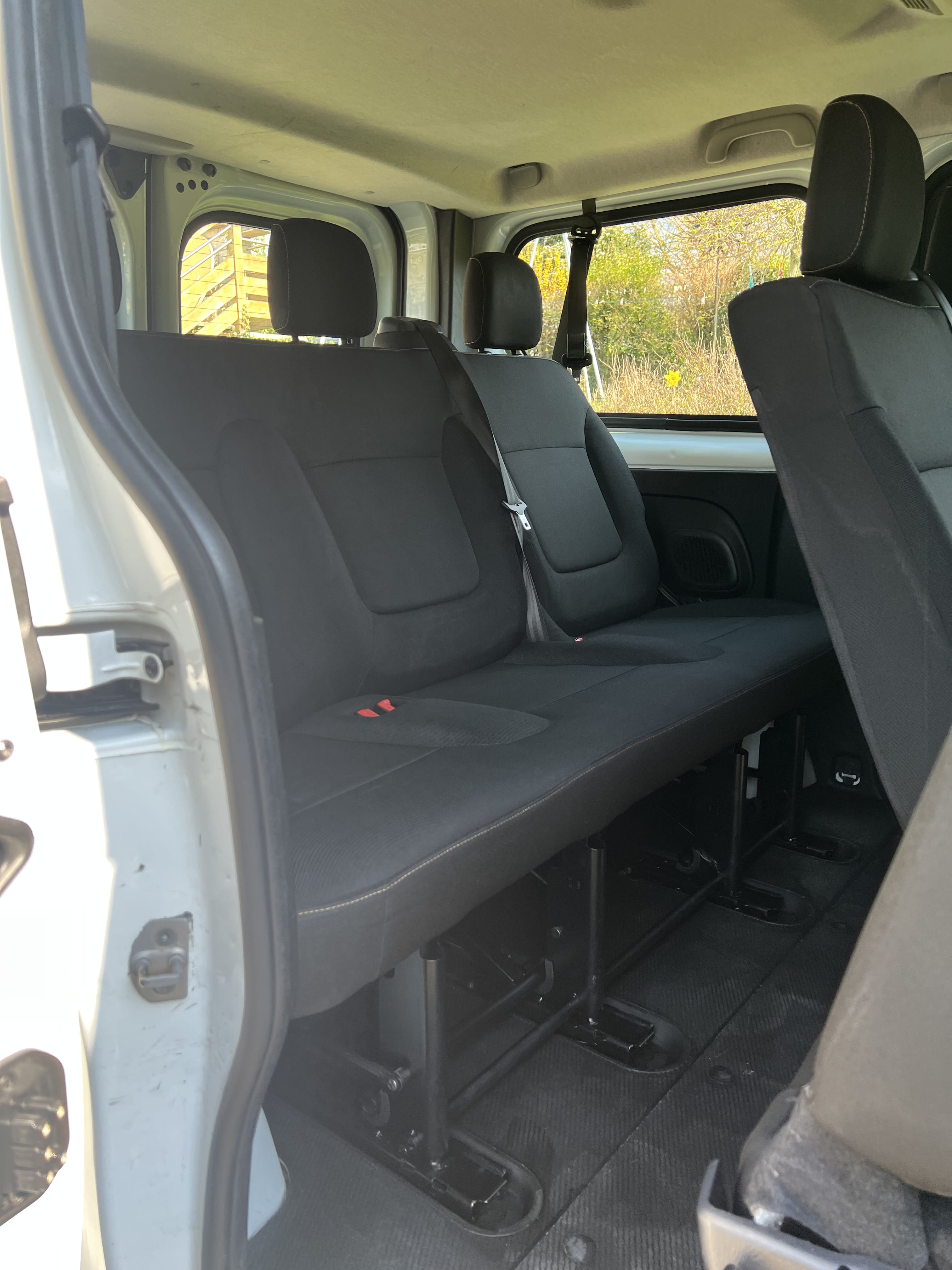 Renault Trafic Passenger avec Pneus neige