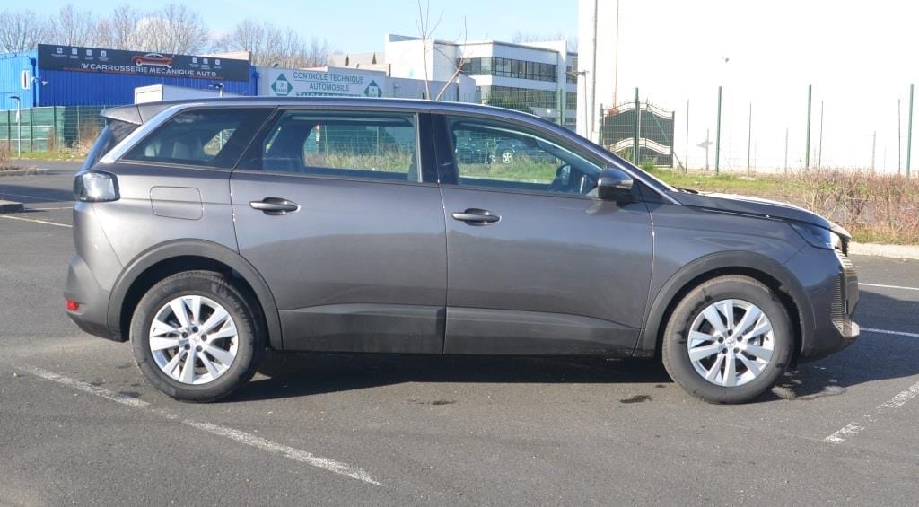 Peugeot 5008 7 Places Gris 437 avec Climatisation